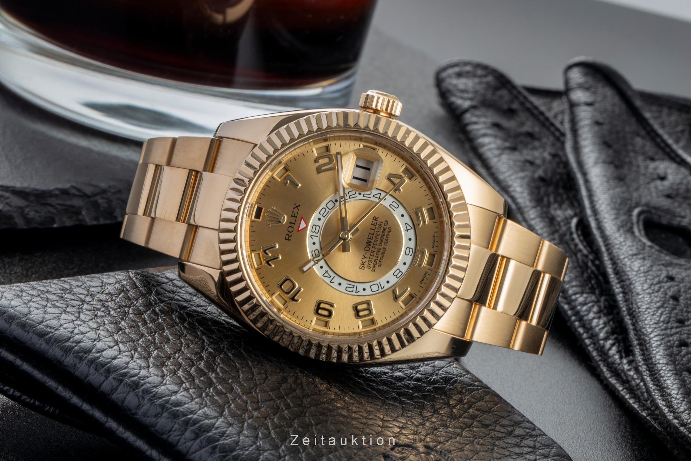 Rolex Sky-Dweller 18k (0,750) Gold Automatik Herrenuhr Ref. 326938 B&P 2016 [2507064]