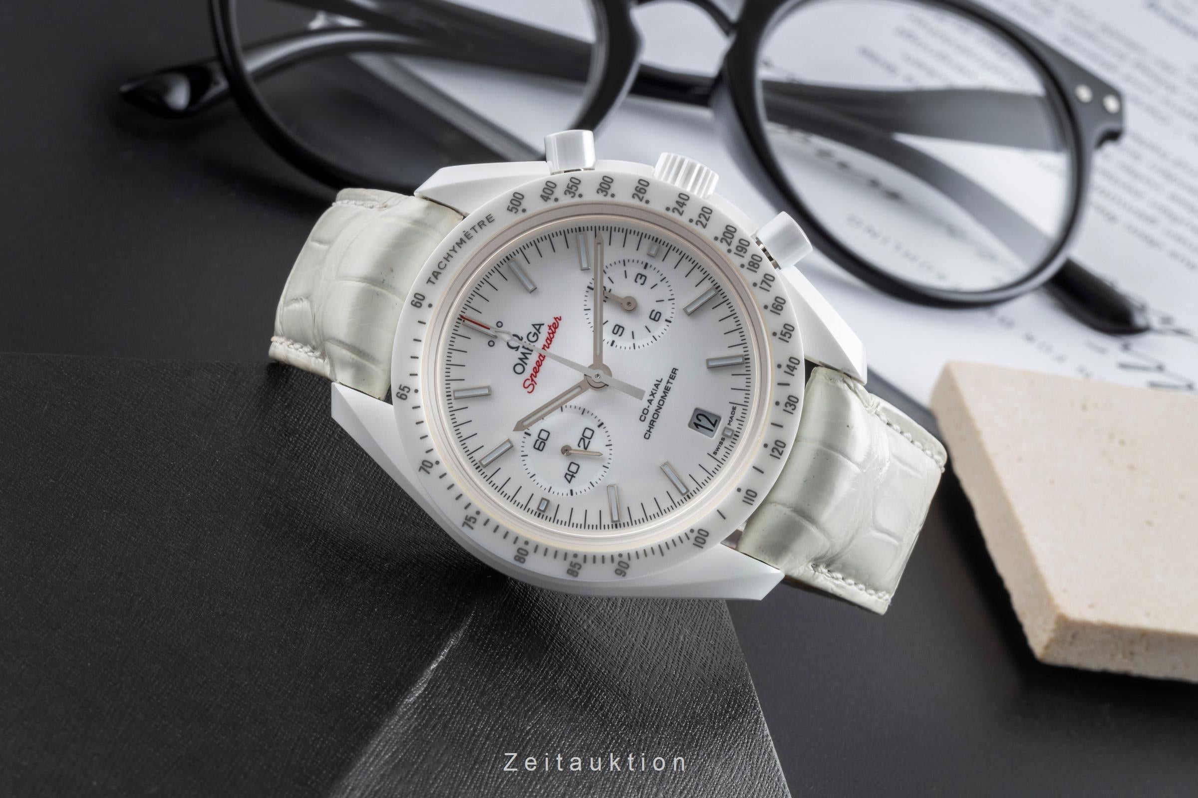 Omega Speedmaster Moonwatch White Side Of The Moon 311.93.44.51.04.002 B&P 2016 [2507130]