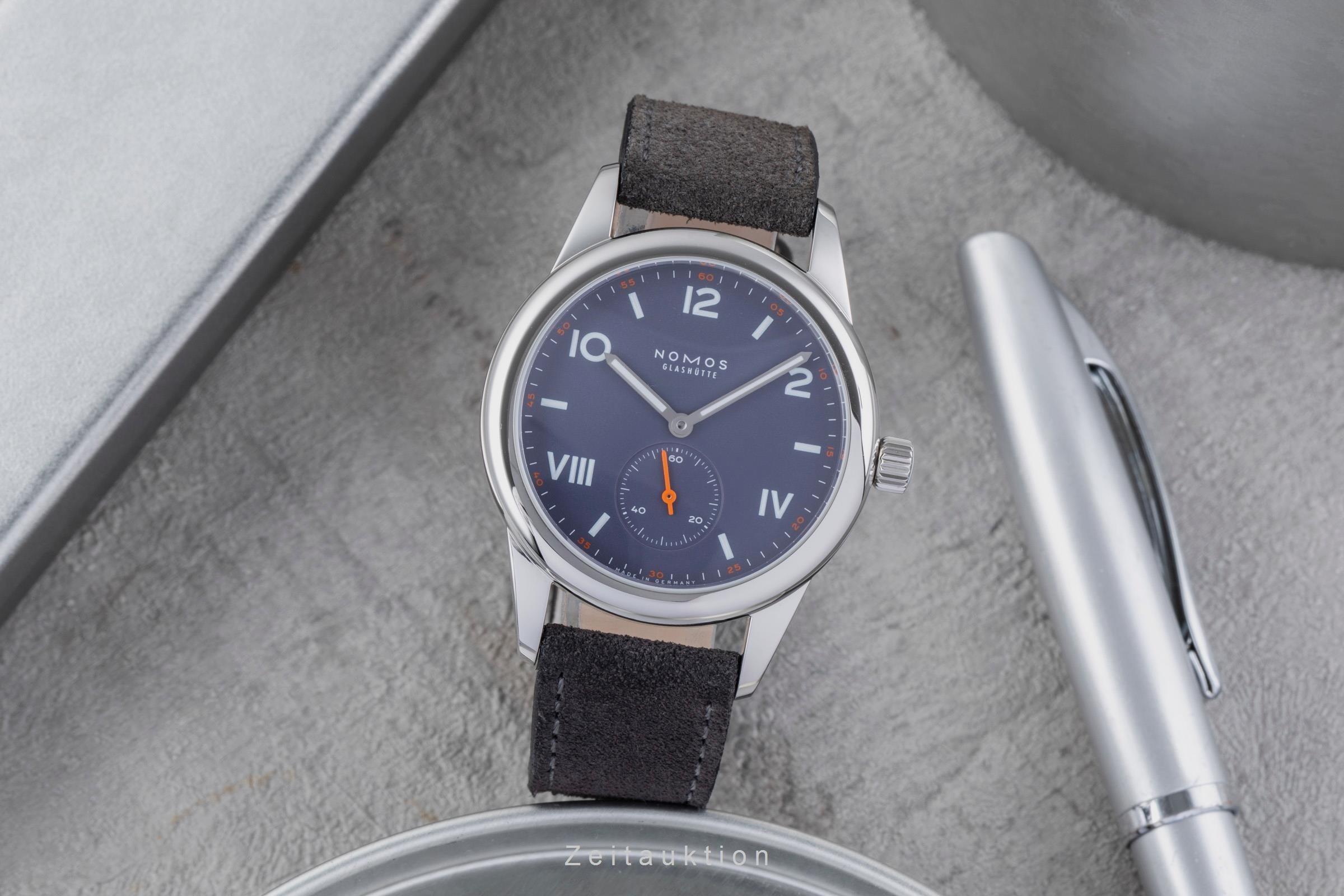 Nomos Club Campus Blue Purple Stahl Handaufzug Ref.713 B&P 2025  [2507153]
