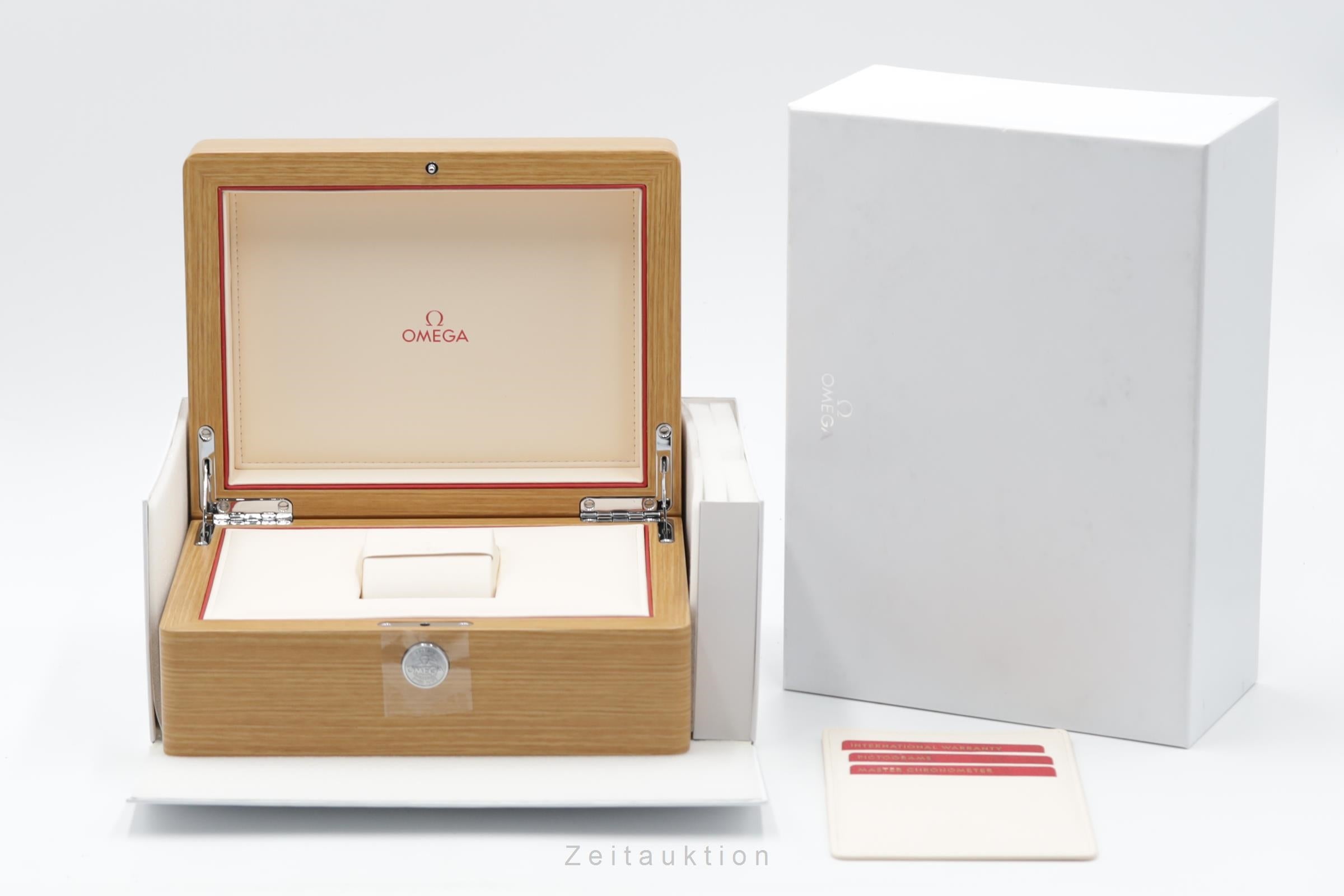 Omega Speedmaster chronograph steel manual winding Kal. 9906 Ref