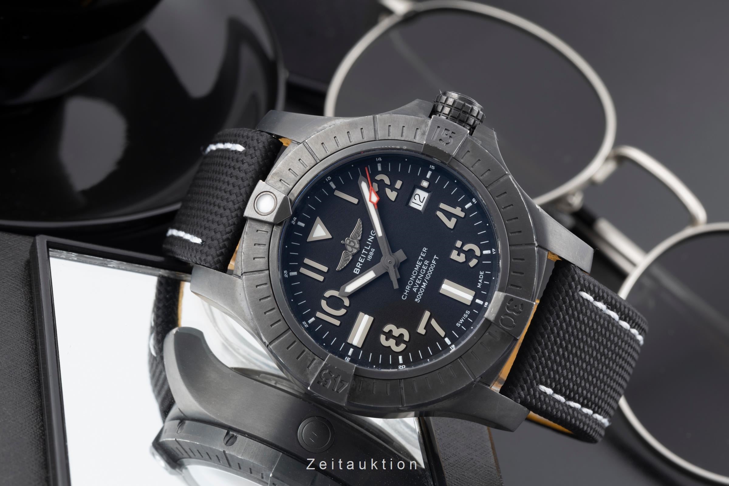 Breitling Avenger Seawolf titanium automatic men's watch V17319101B1X1  [2507282]