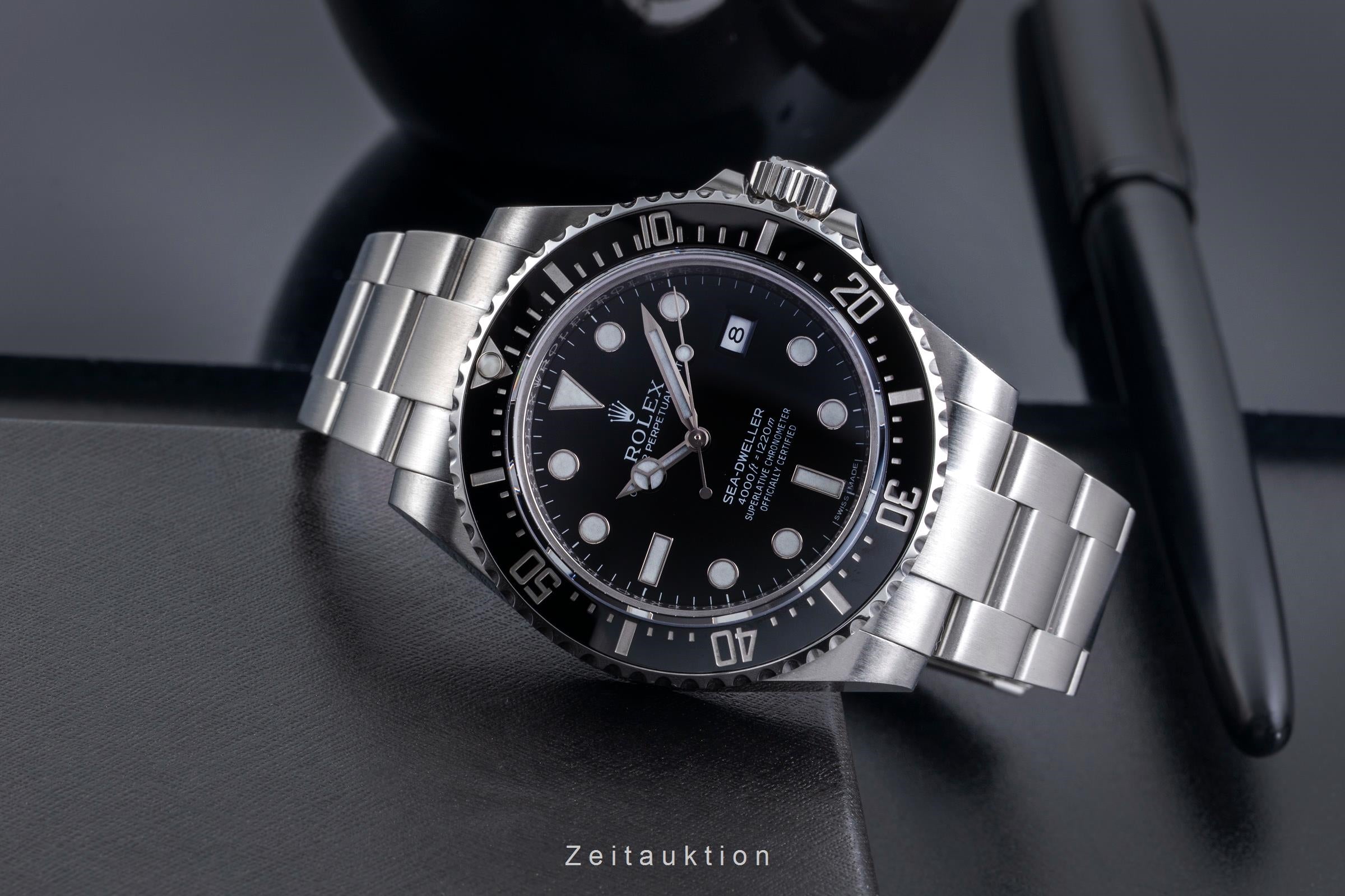 Rolex Sea-Dweller steel automatic men's watch 116600  [2507315]