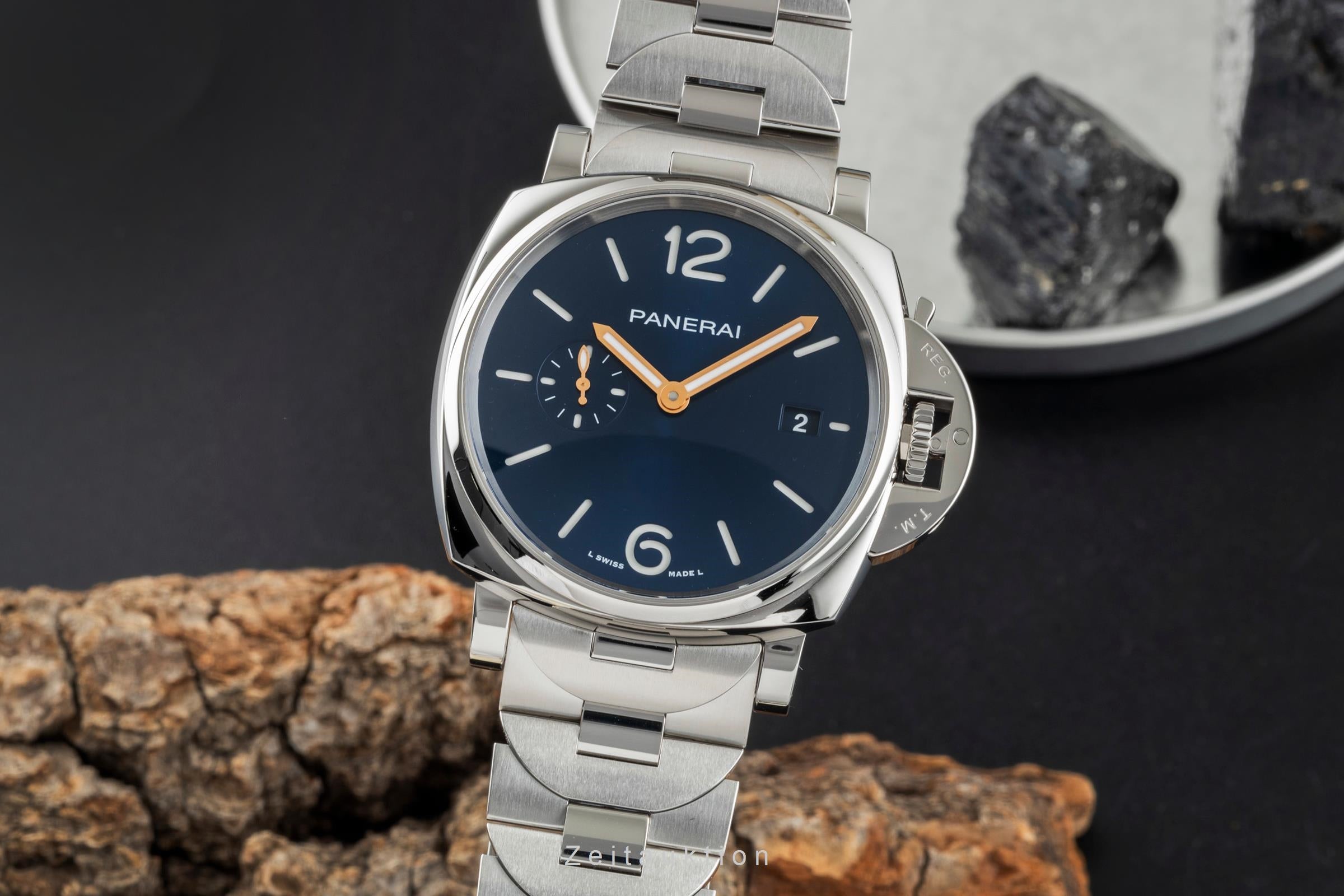 Panerai Luminor  steel automatic men's watch PAM01124 LP: 8600EUR  [2507320]