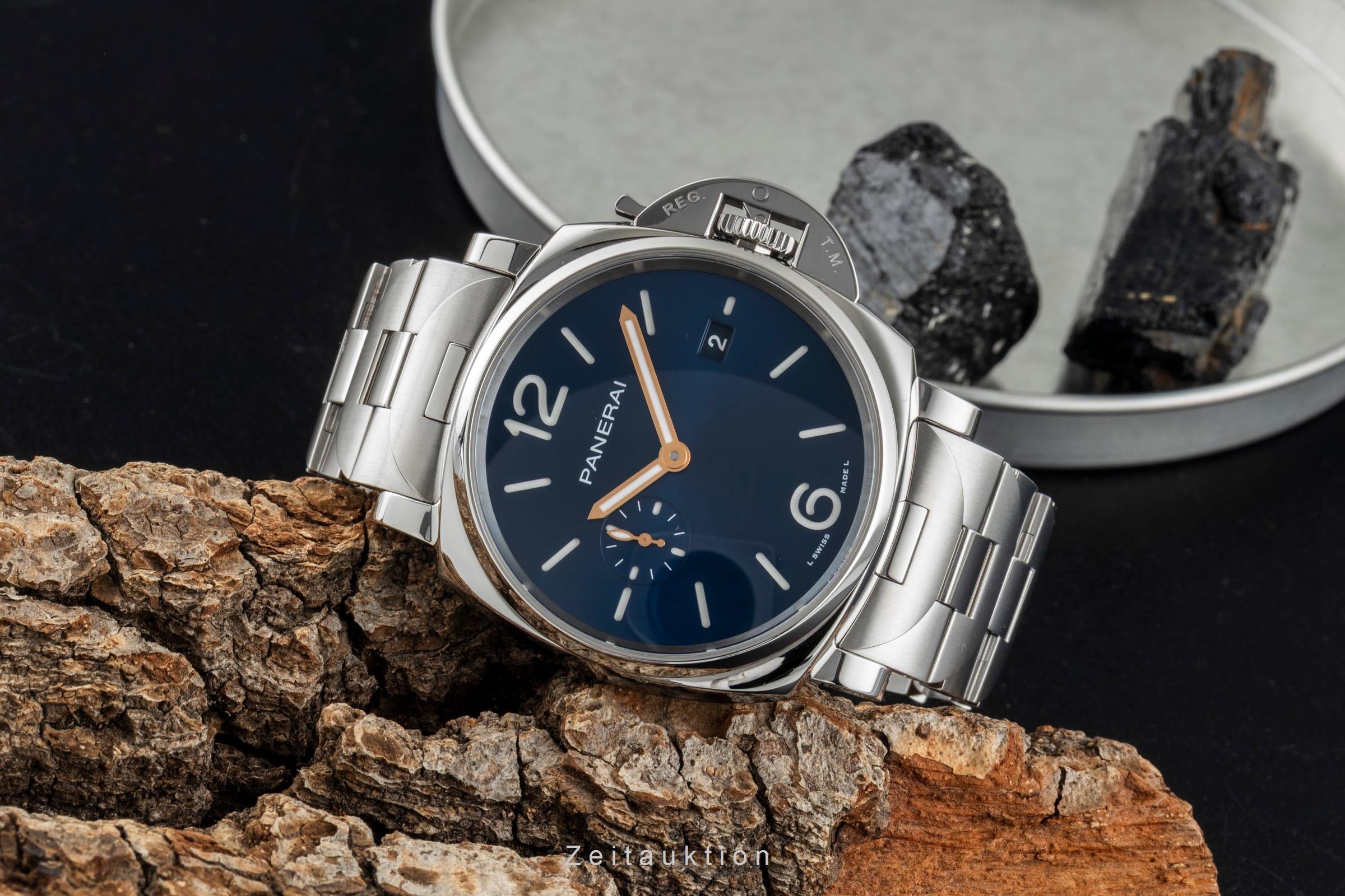 Panerai Luminor  steel automatic men's watch PAM01124 LP: 8600EUR  [2507320]