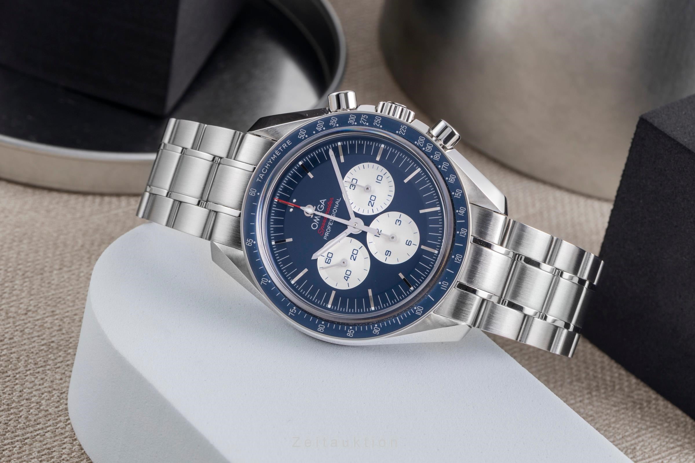 Omega Speedmaster chronograph steel manual winding Kal. 1861 Ref