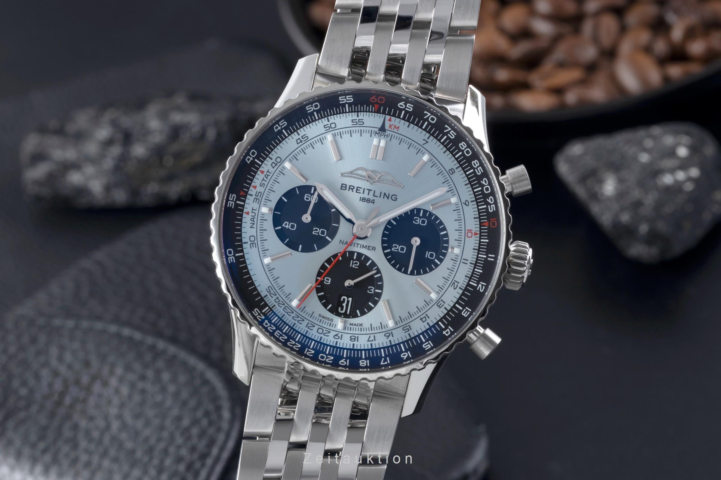 Breitling Navitimer 01 Chronograph 43 Eisblau Ref. AB0138241C1A1 B&P NP: 9850€ [2507424]