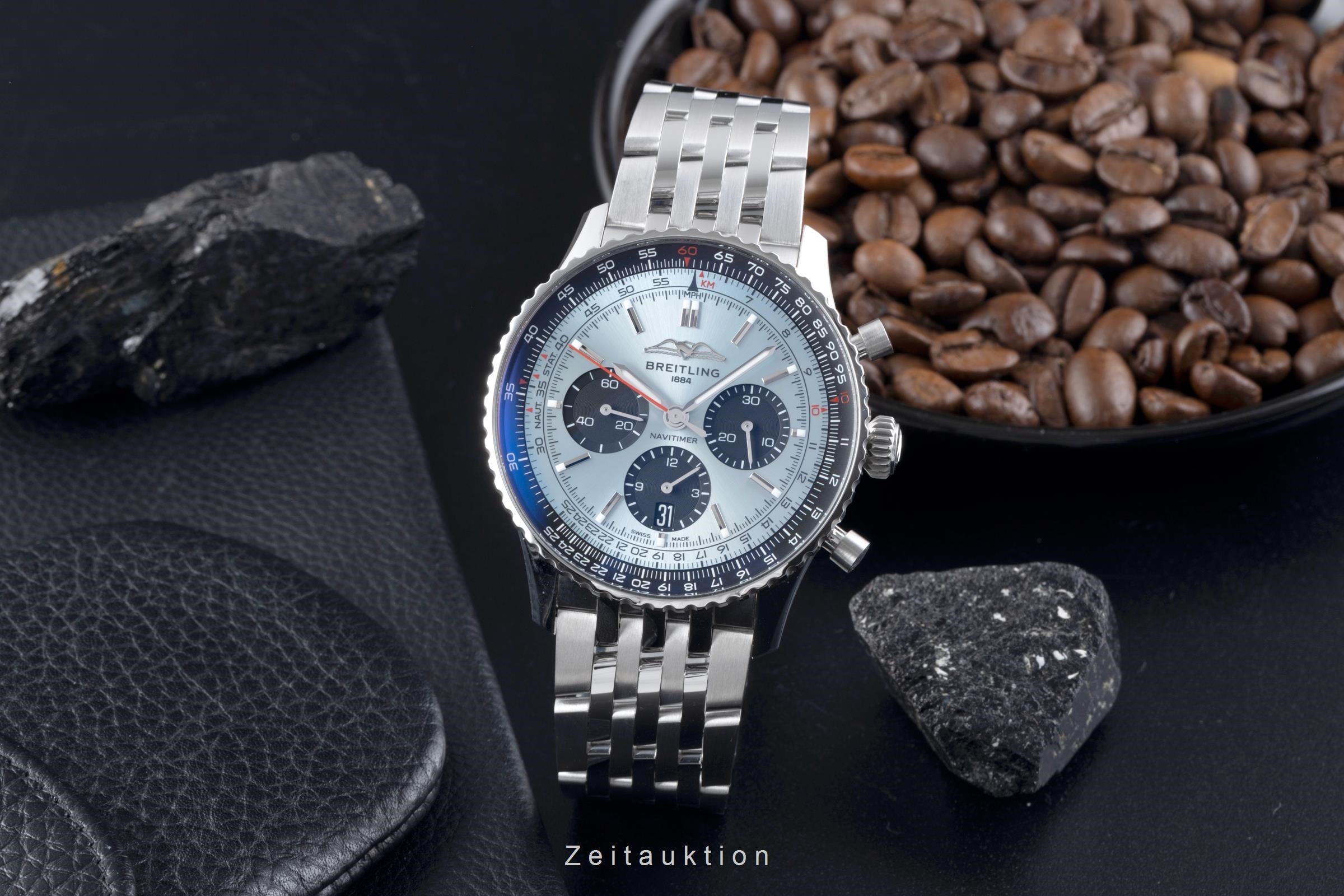 Breitling Navitimer 01 Chronograph 43 Eisblau Ref. AB0138241C1A1 B&P NP: 9850€ [2507424]