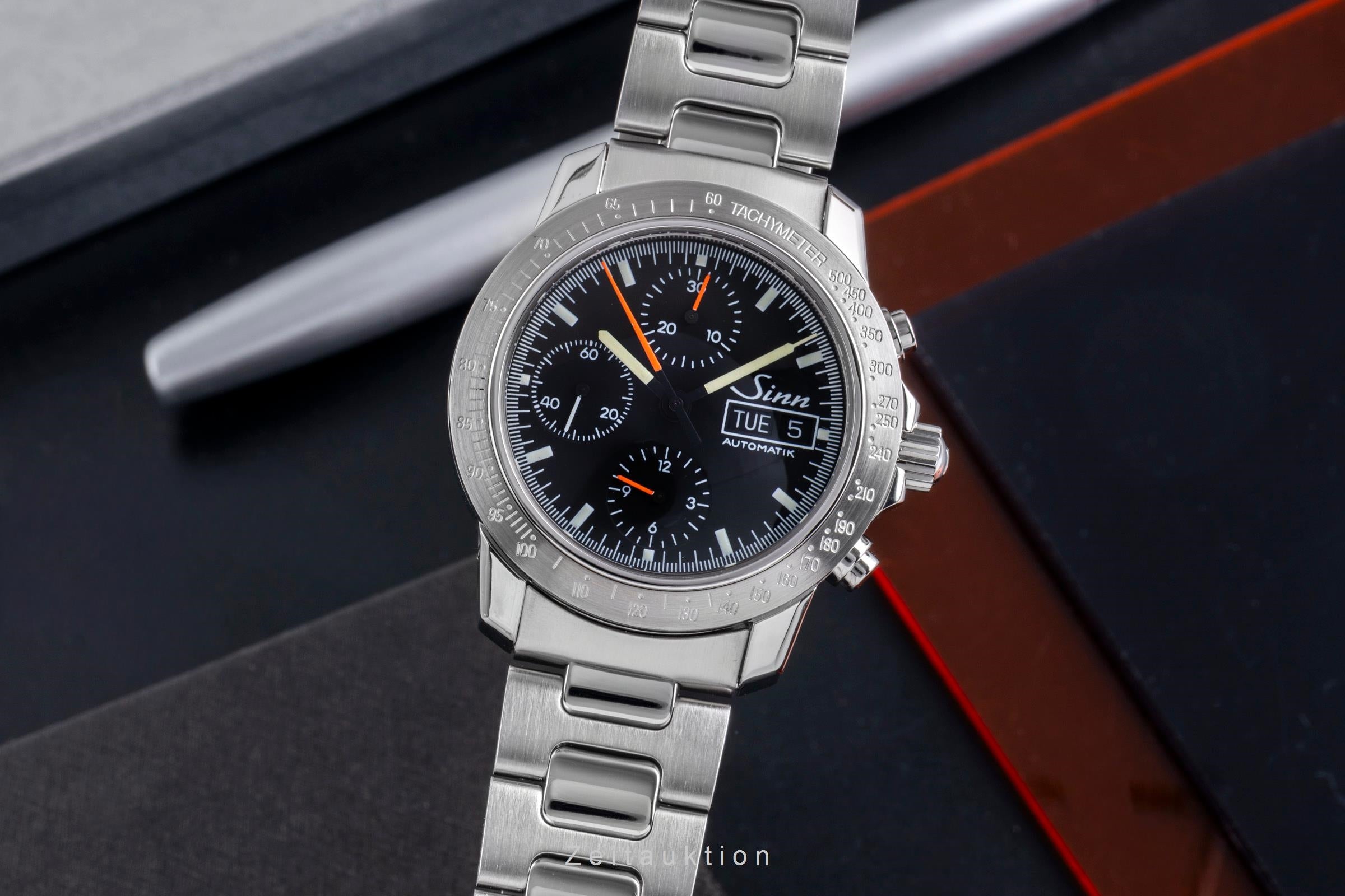 Sinn 303 Der Autofahrerchronograph Day-Date Automatik Edelstahl Ref. 303.010 [2507479]