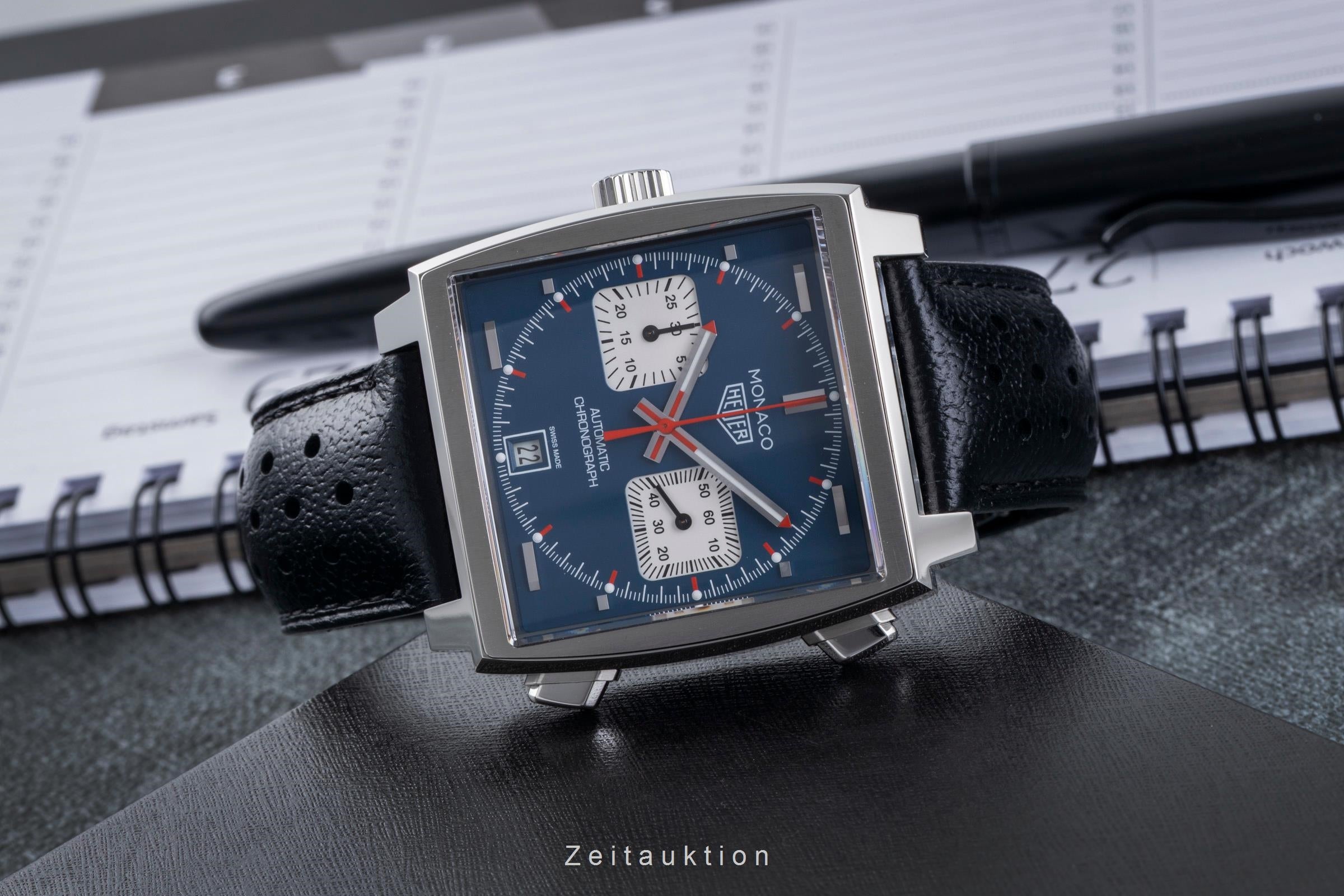 Tag Heuer Monaco chronographe acier automatique montre pour hommes CAW211PF.C6356 LP: 8100EUR  [2507494]