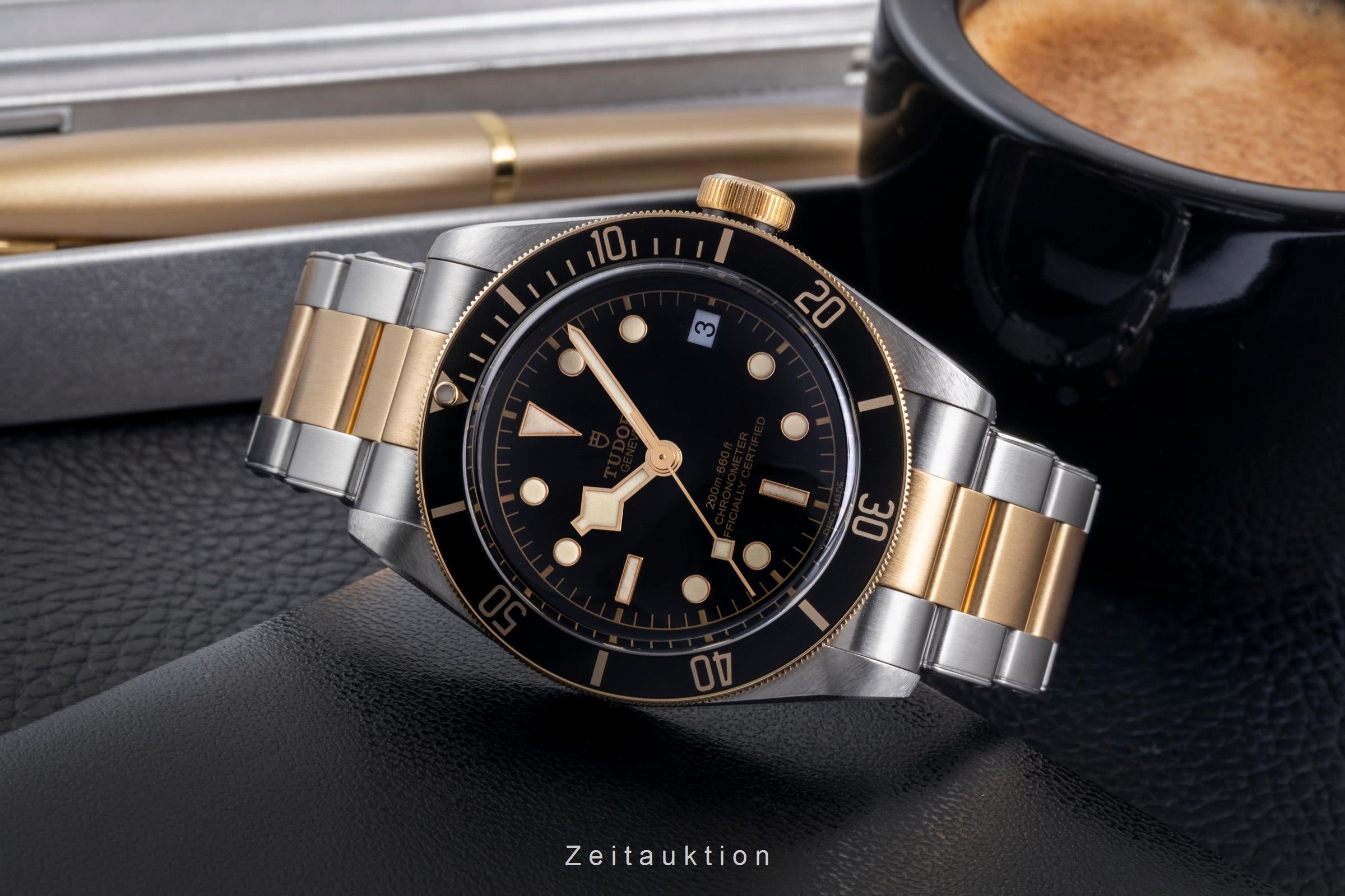 TRUDIVE フルスーツ ブラック/ゴールド Tudor Black Bay steel / gold automatic Kal. MT5612 Ref. 79733N