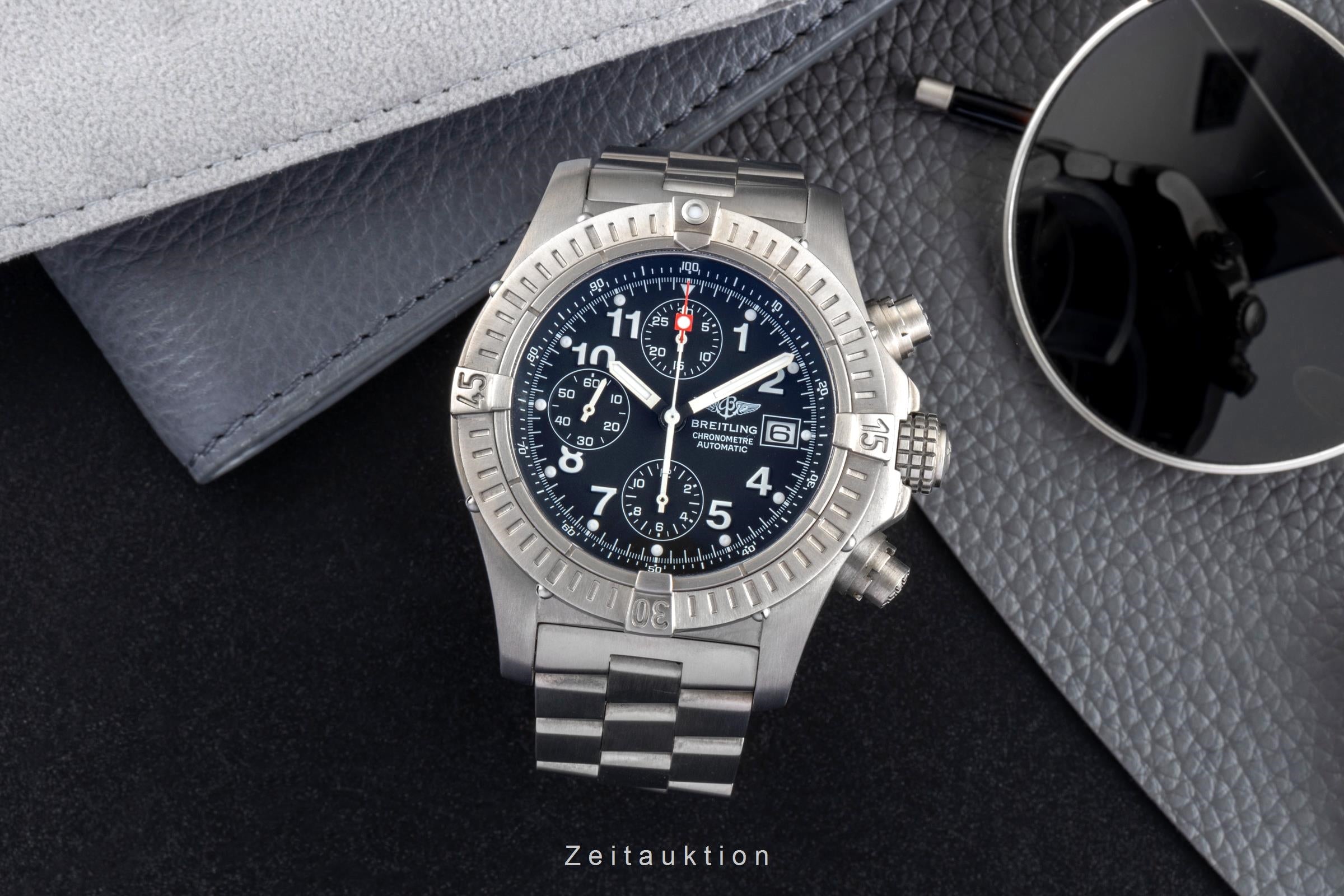 Breitling Avenger chronograph titanium automatic men's watch E13360  [2507521]