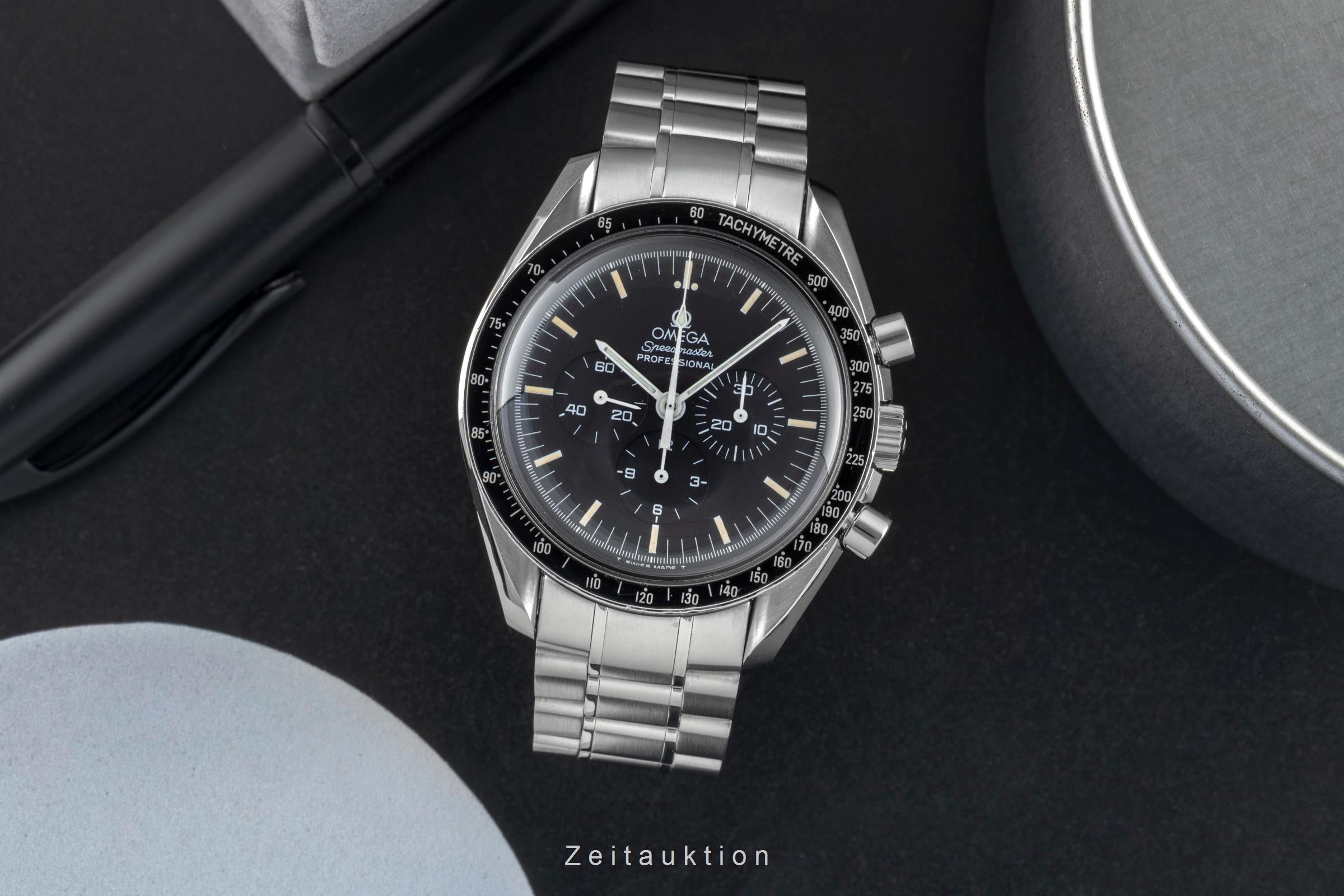 Omega Speedmaster Moonwatch chronographe acier à remontage manuel montre pour hommes 3592.50.00  [2600013]
