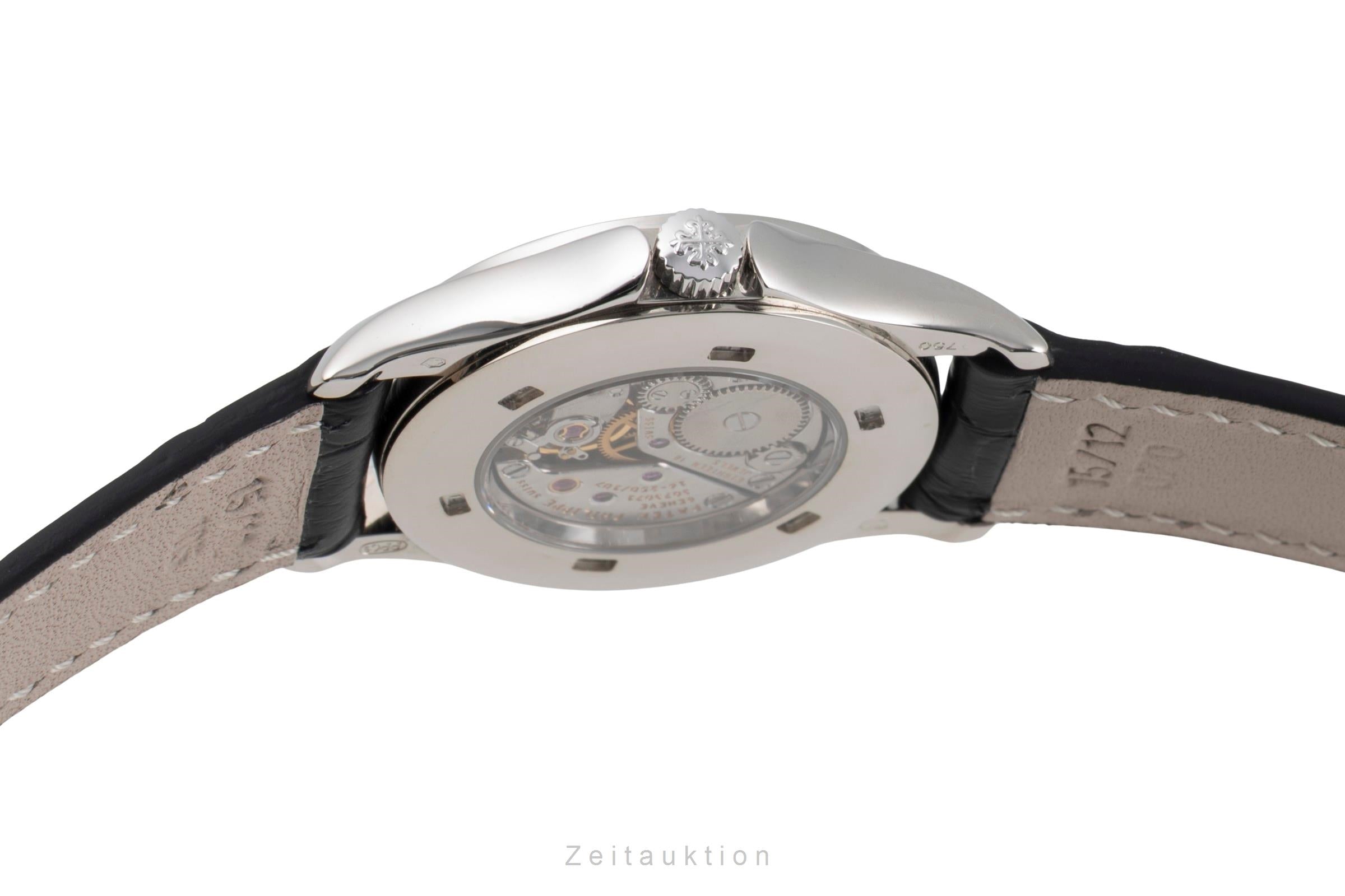 Patek Philippe Calatrava or blanc 18 ct à remontage manuel montre pour femmes 4905  [2600110]