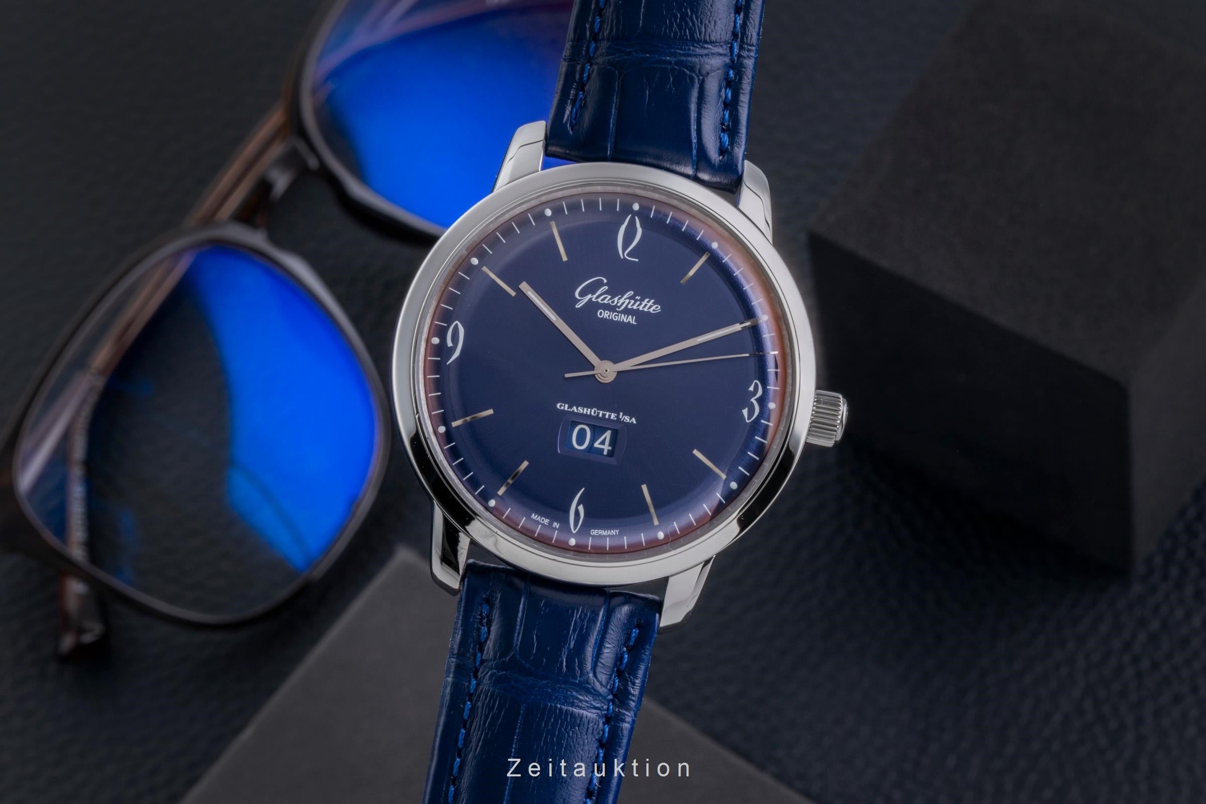 Glashütte Senator Sixties Panoramadatum Automatik Stahl Ref 2-39-47-06-02-04 B&P [2600122]