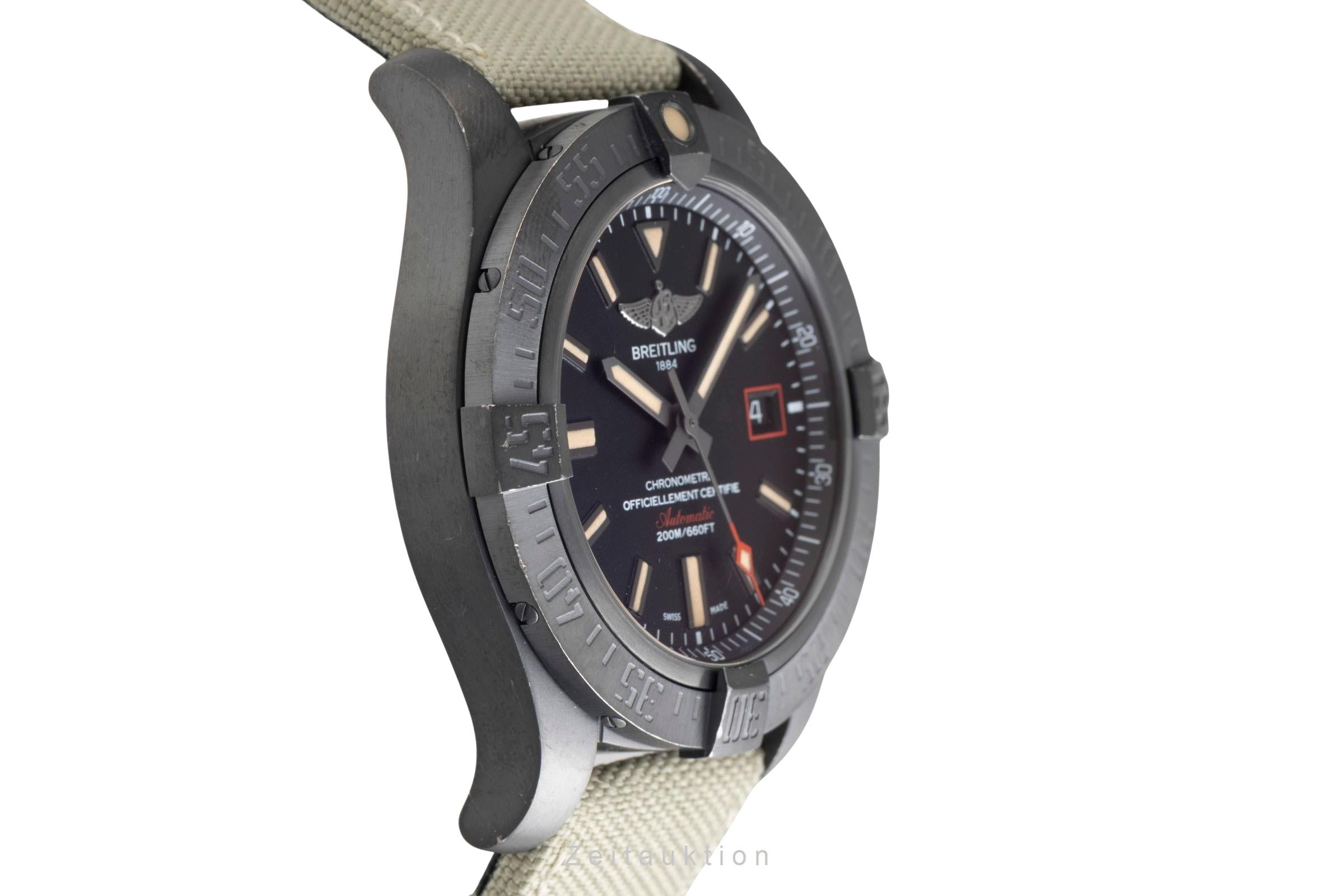 Breitling Avenger Blackbird 44 Titan Automatik Herrenuhr Ref. V17311 B&P 2019 [2600201]