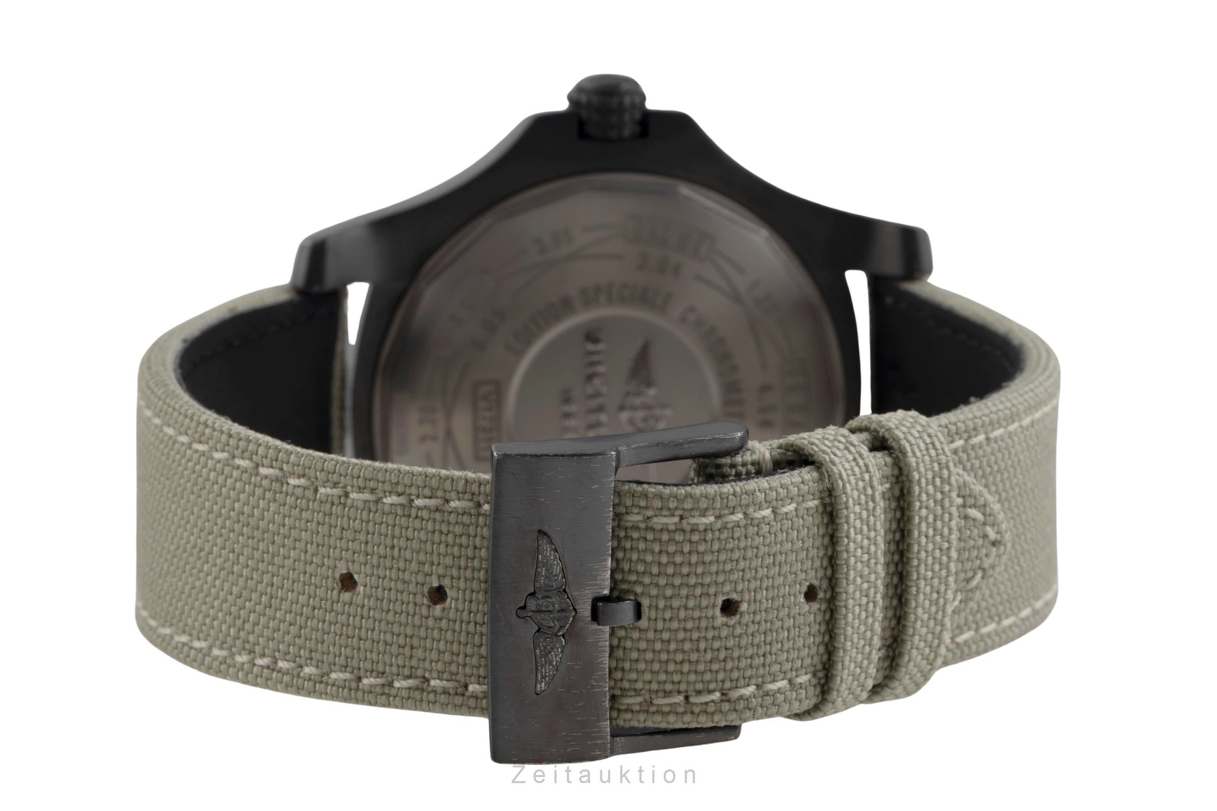 Breitling Avenger Blackbird 44 Titan Automatik Herrenuhr Ref. V17311 B&P 2019 [2600201]