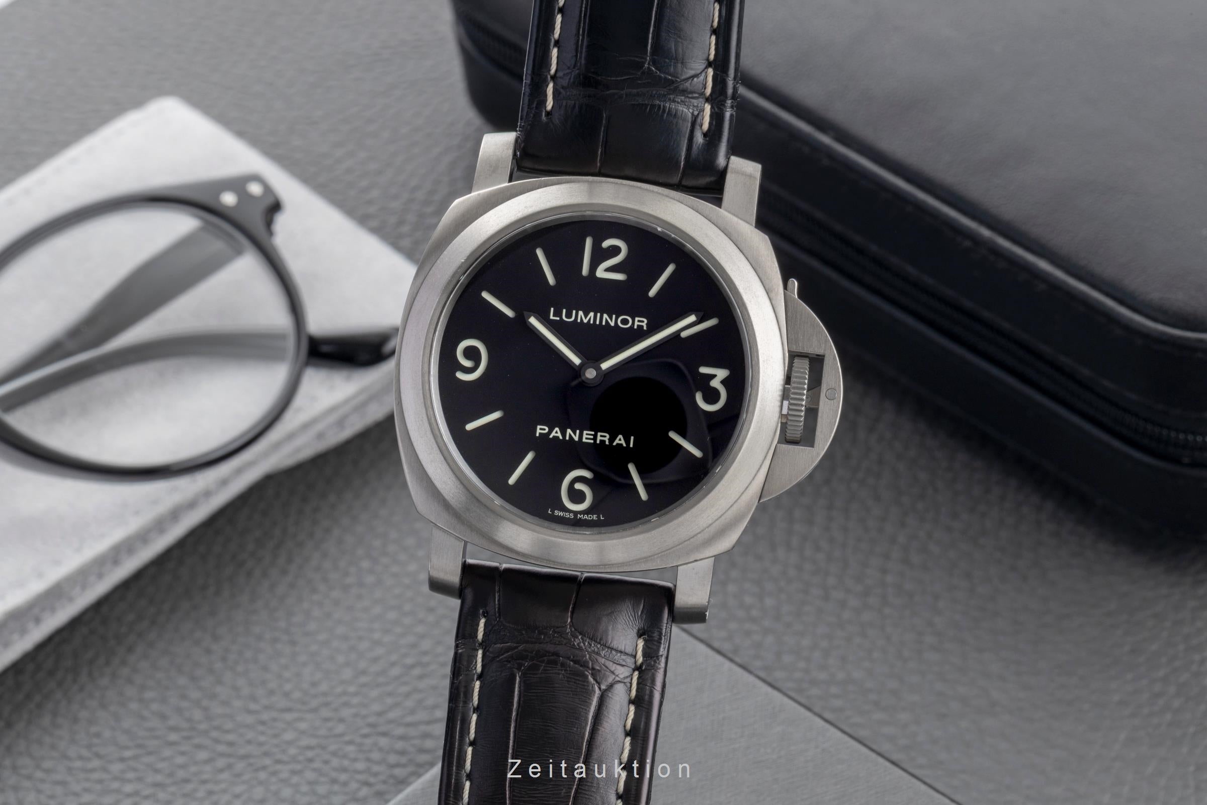 Panerai Luminor  titanium manual winding men's watch PAM00176 LP: 5700EUR  [2600219]