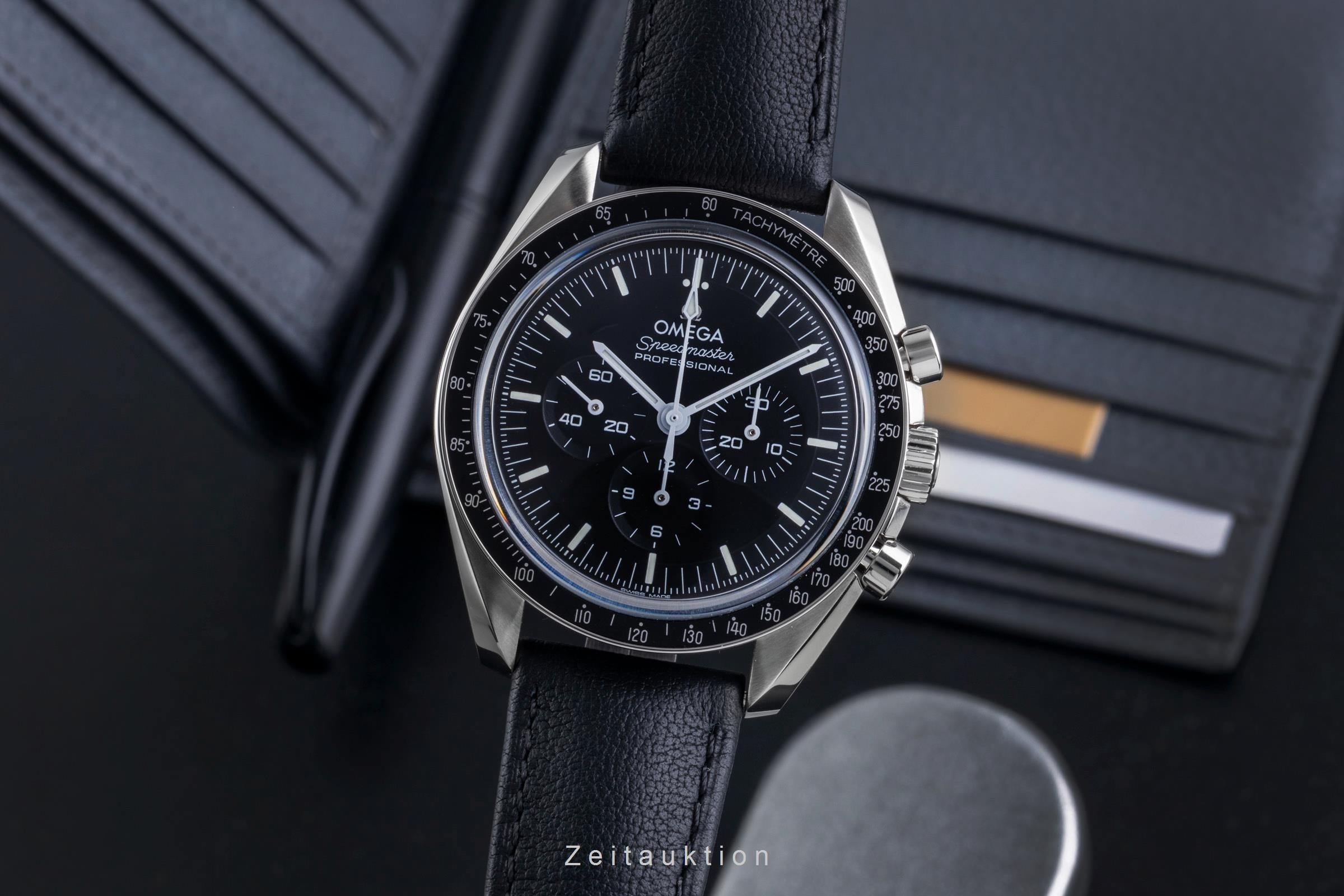 Omega Speedmaster Moonwatch Handaufzug Ref. 310.32.42.50.01.002 B&P NP: 8300,- € [2600303]