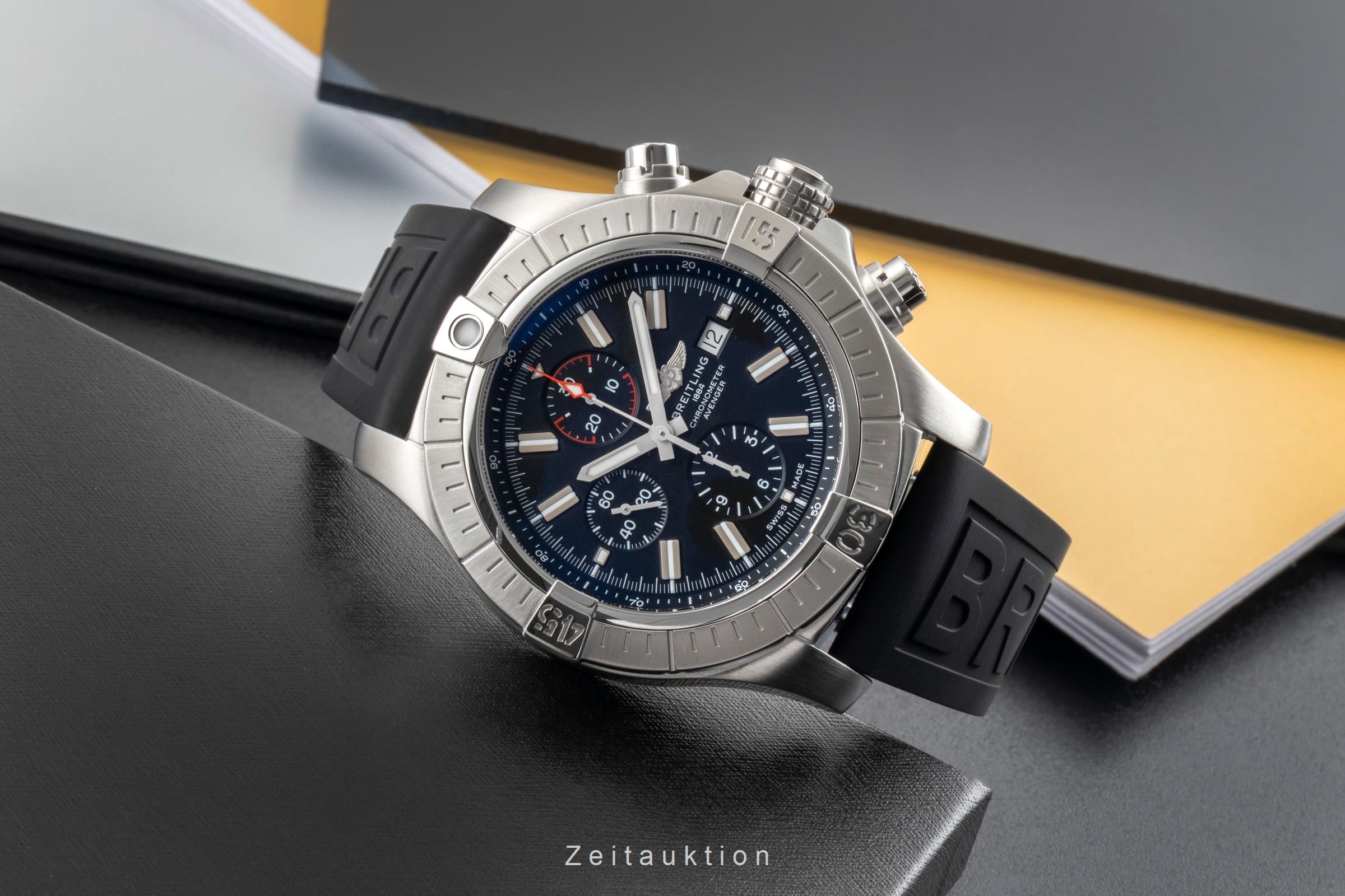 Breitling Super Avenger chronograph steel automatic Kal. B13 Ref