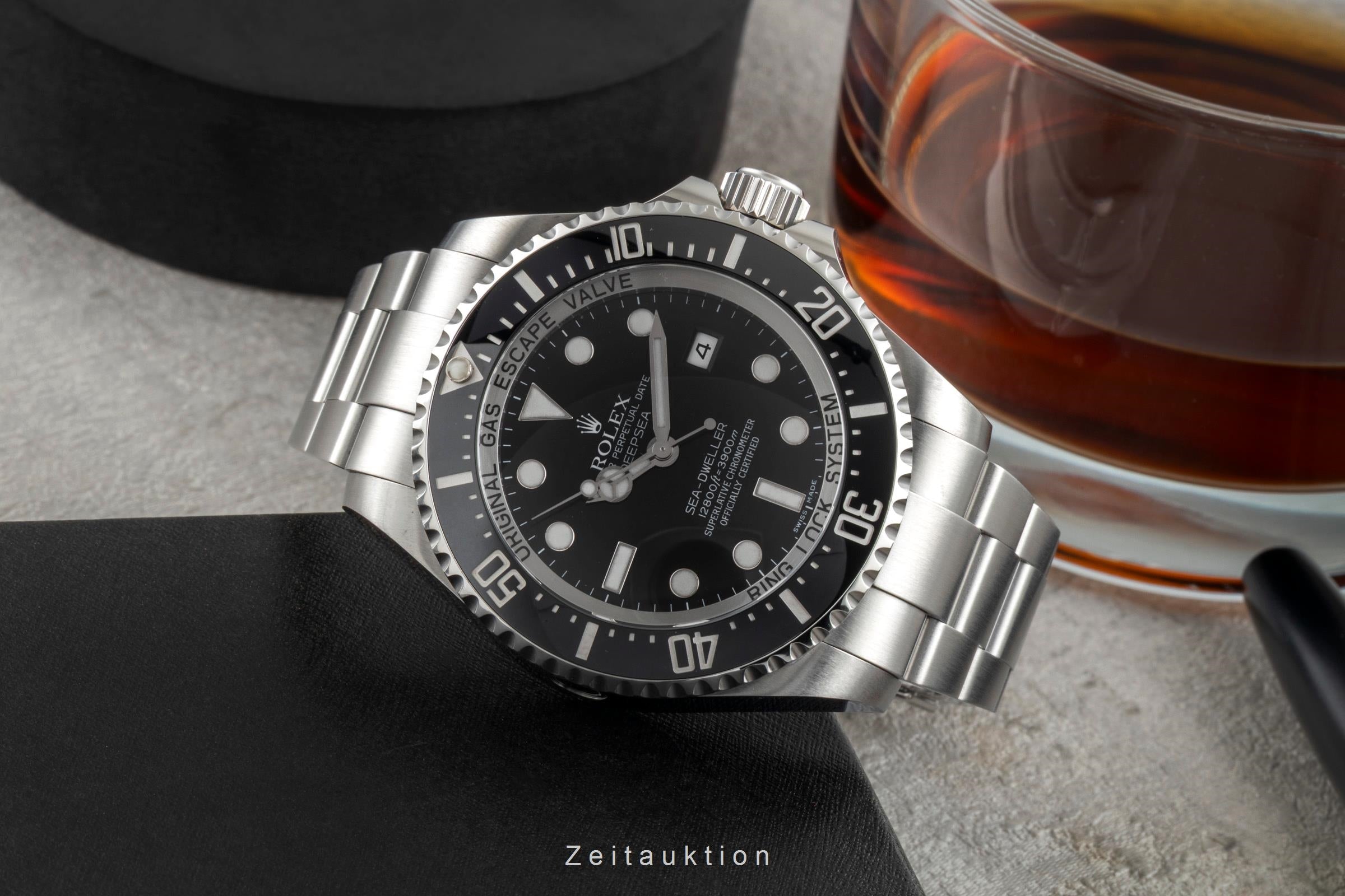Rolex Sea-Dweller Deepsea Black Dial Oyster Stahl Automatik Ref. 116660 Papers [2600330]
