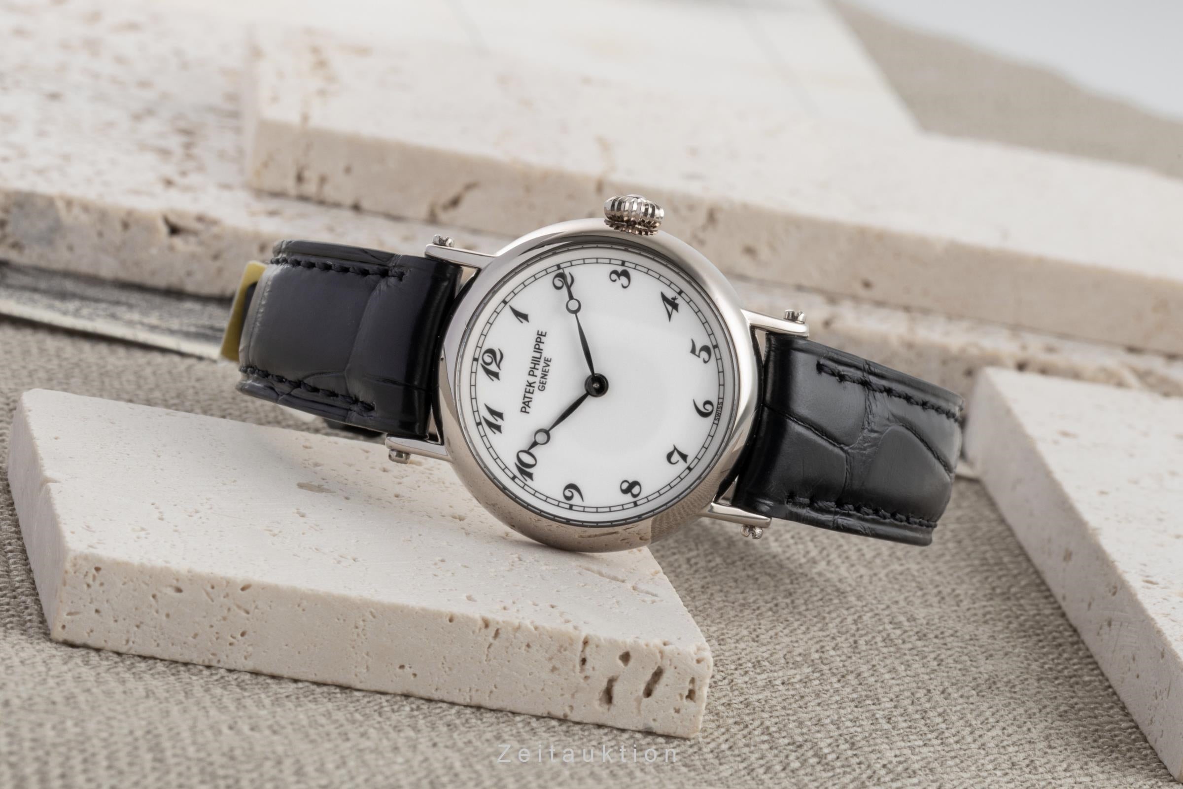 Patek Philippe Calatrava Lady 18K (0,750) Weissgold Handaufzug Damen Ref. 4860  [2600342]