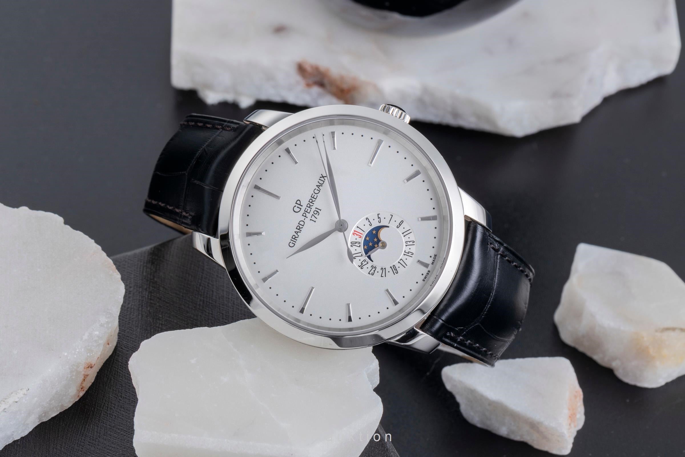 Girard Perregaux 1966 Stahl Moonphase Automatik Herrenuhr Ref. 49545 B&P 2023 [2600353]