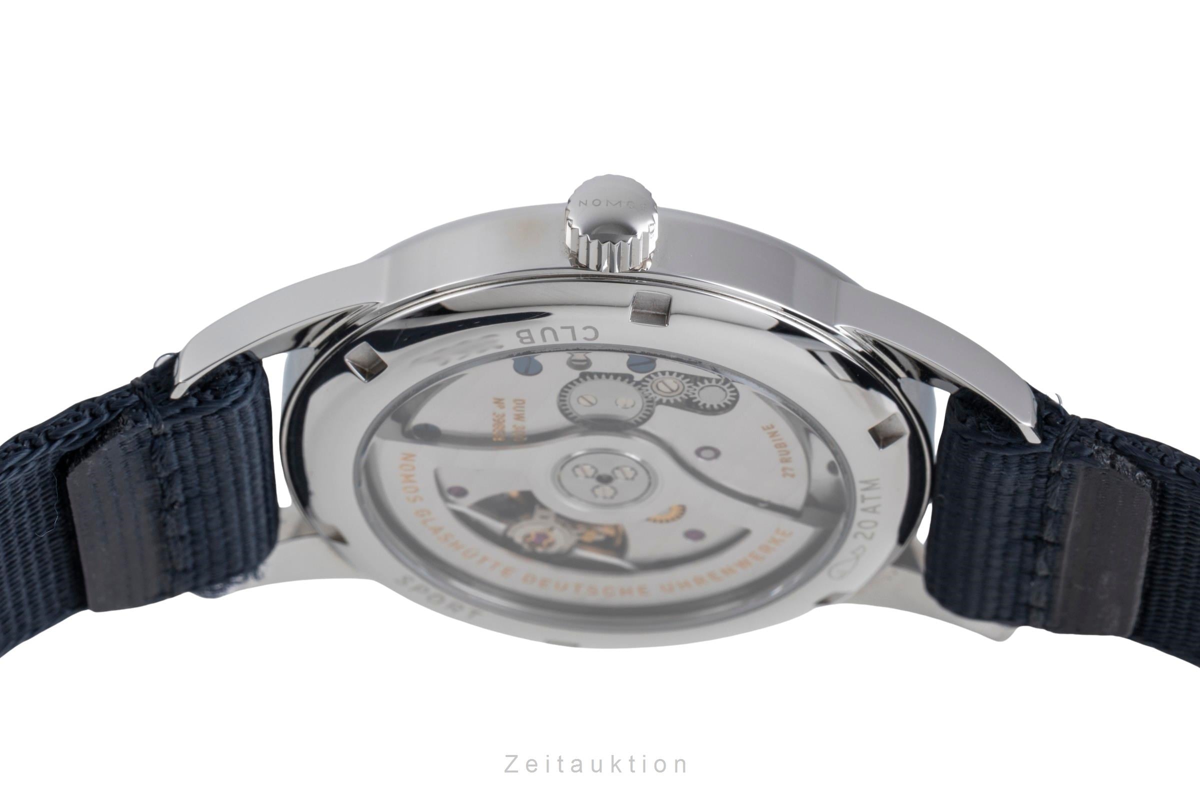 Nomos Club Sathl AutomatikHerrenuhr Ref. 750Box & Papiere 2025 NP: 3100 € [2600400]