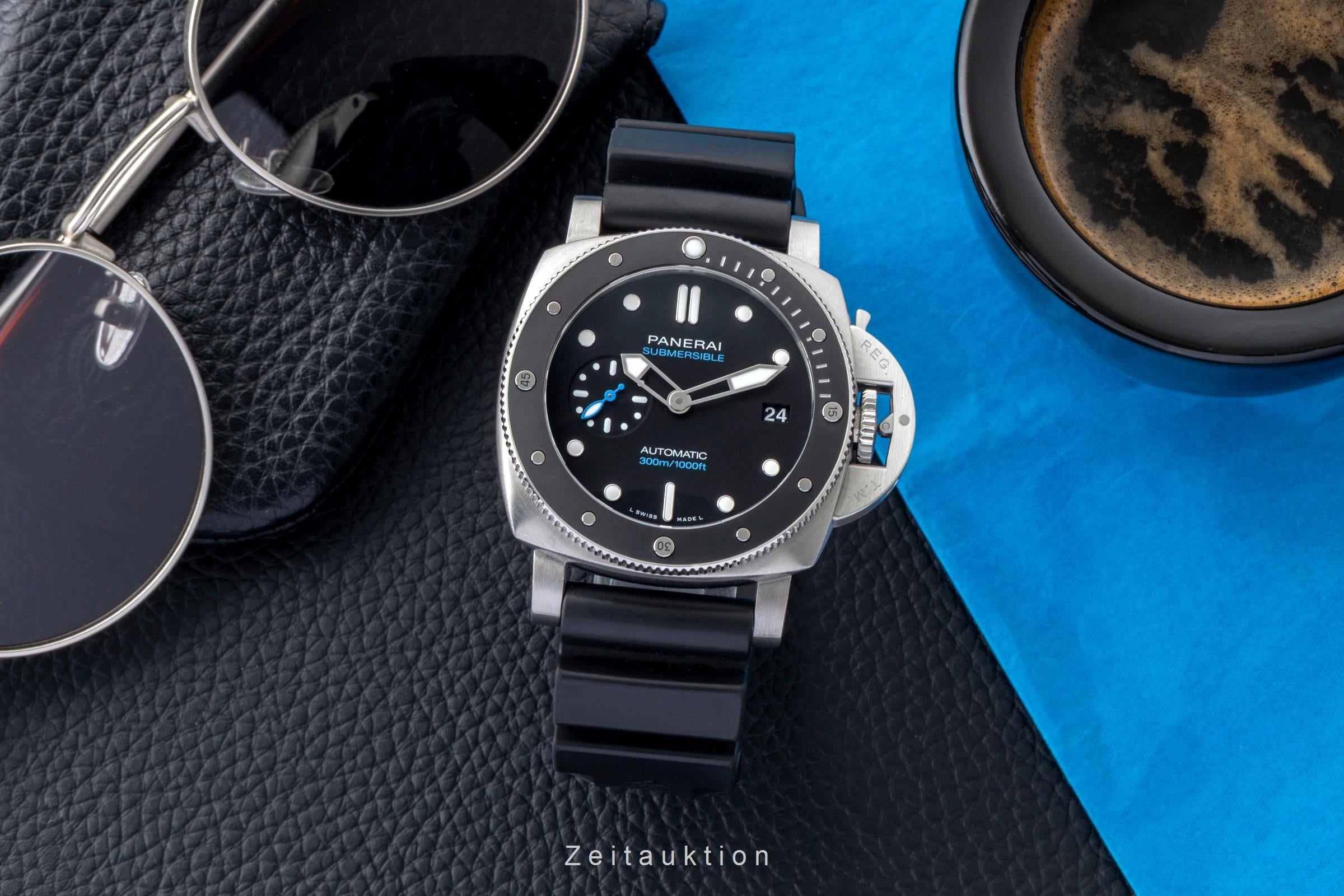 Panerai Submersible steel automatic men's watch PAM00683 LP: 9700EUR  [2600405]