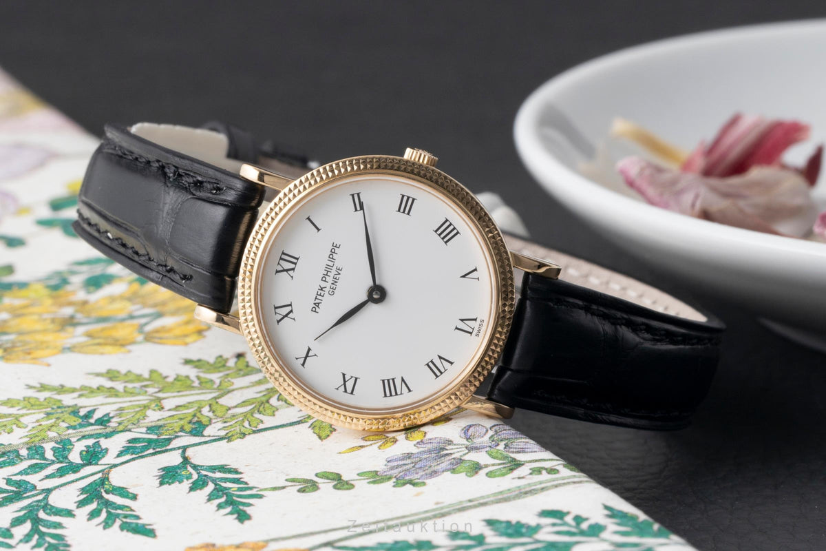 Patek Philippe Calatrava 18 ct gold quartz women's watch 4819  [2600419]