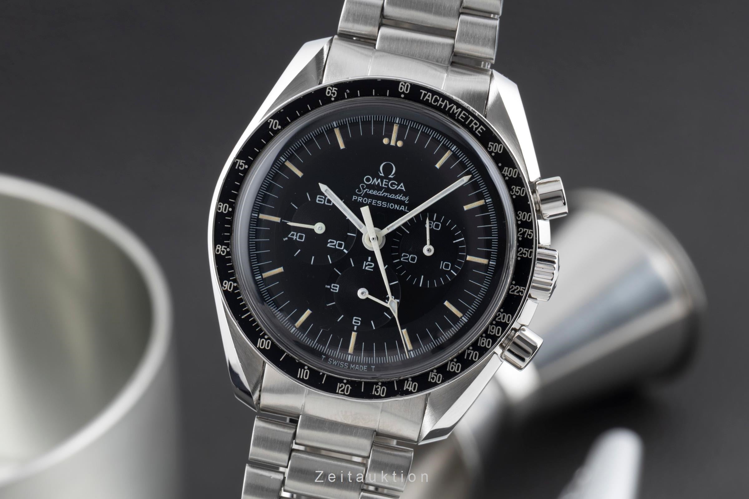 Omega Speedmaster Moonwatch chronograph steel manual winding men's watch 145.022-74 ST Vintage  [2600450]