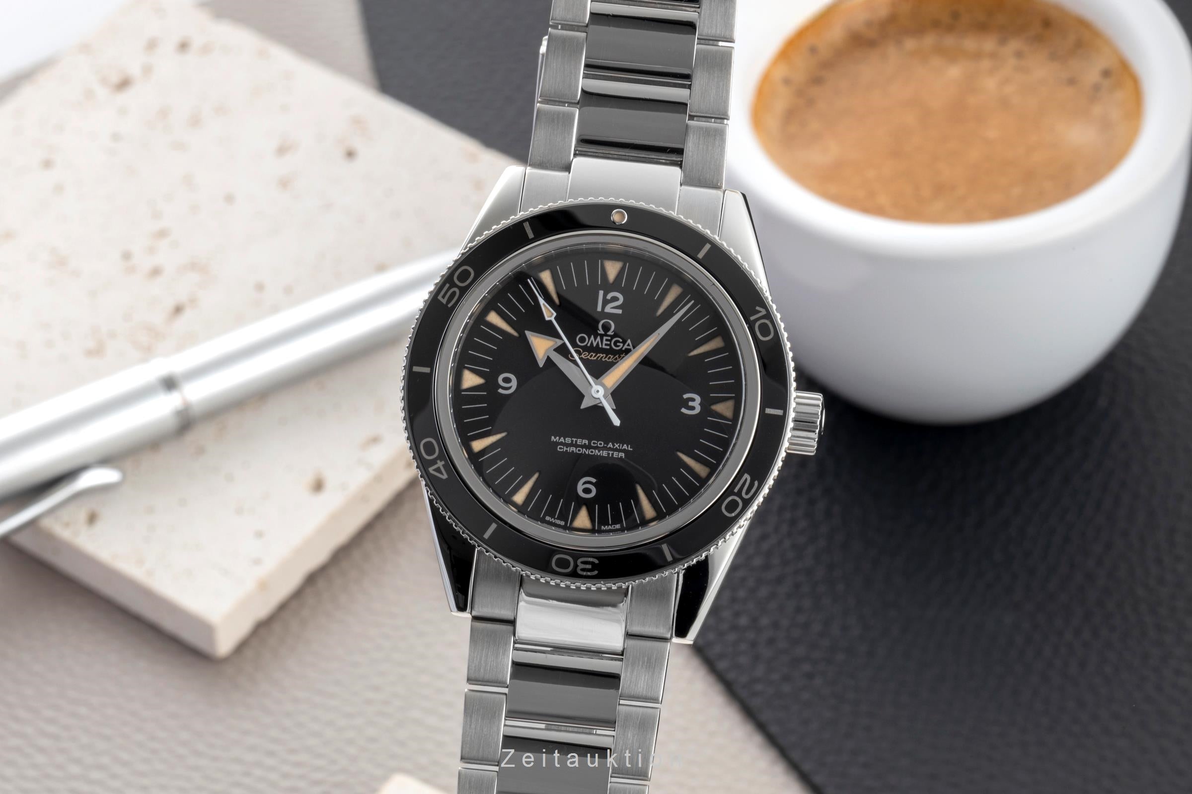 Omega Seamaster 300 Edelstahl Automatik Ref. 233.30.41.21.01.001 Papiere 2020 [2600455]