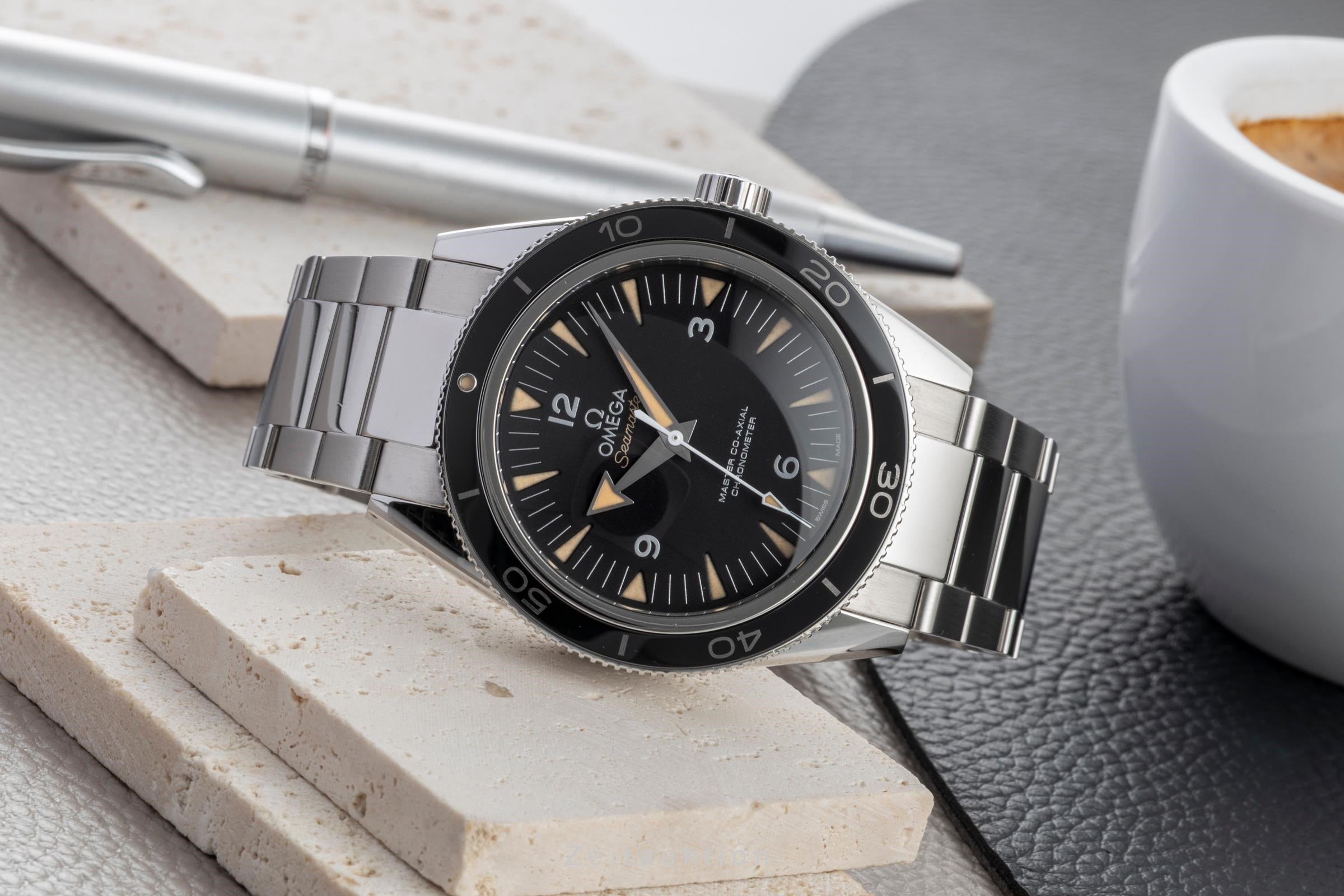 Omega Seamaster 300 Edelstahl Automatik Ref. 233.30.41.21.01.001 Papiere 2020 [2600455]