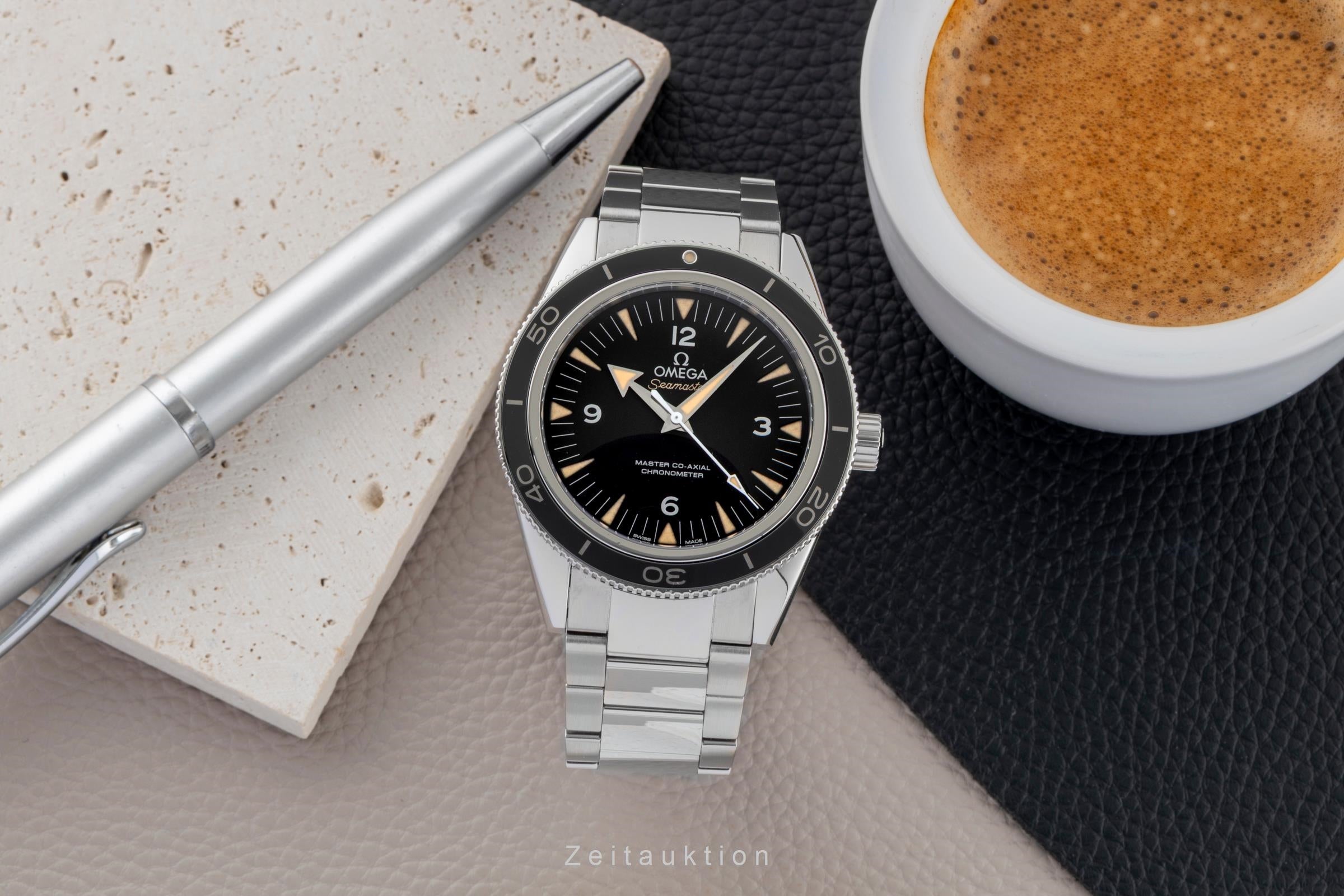Omega Seamaster 300 Edelstahl Automatik Ref. 233.30.41.21.01.001 Papiere 2020 [2600455]