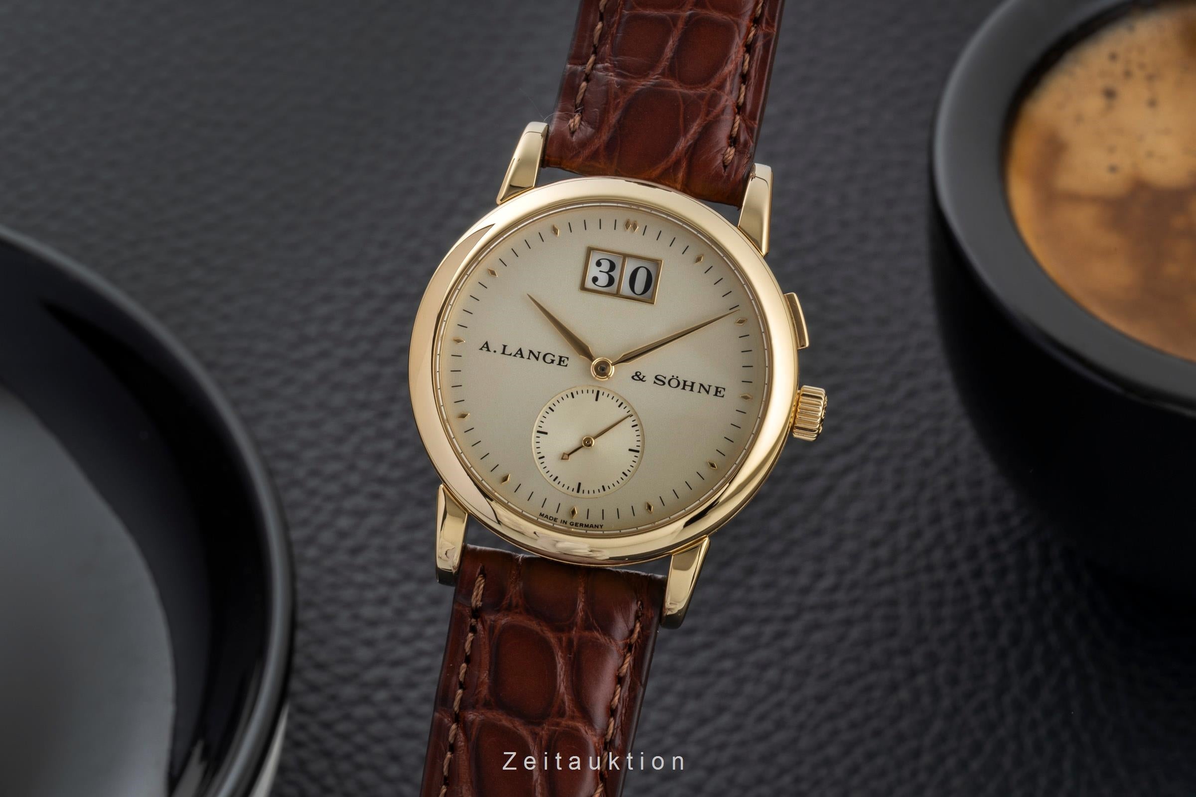 A. Lange & Söhne Saxonia 18 ct gold manual winding men's watch 105.021  [2600472]
