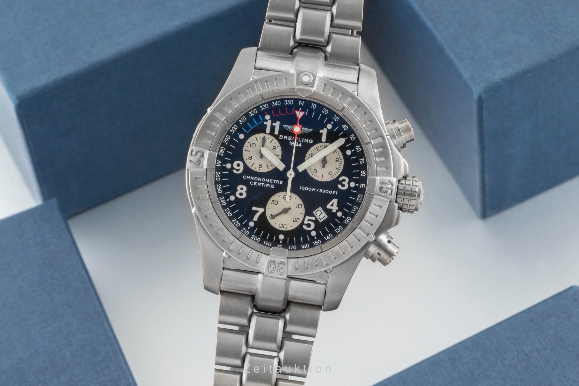 Breitling Avenger chronograph titanium quartz Kal. B73 Ref. E73360