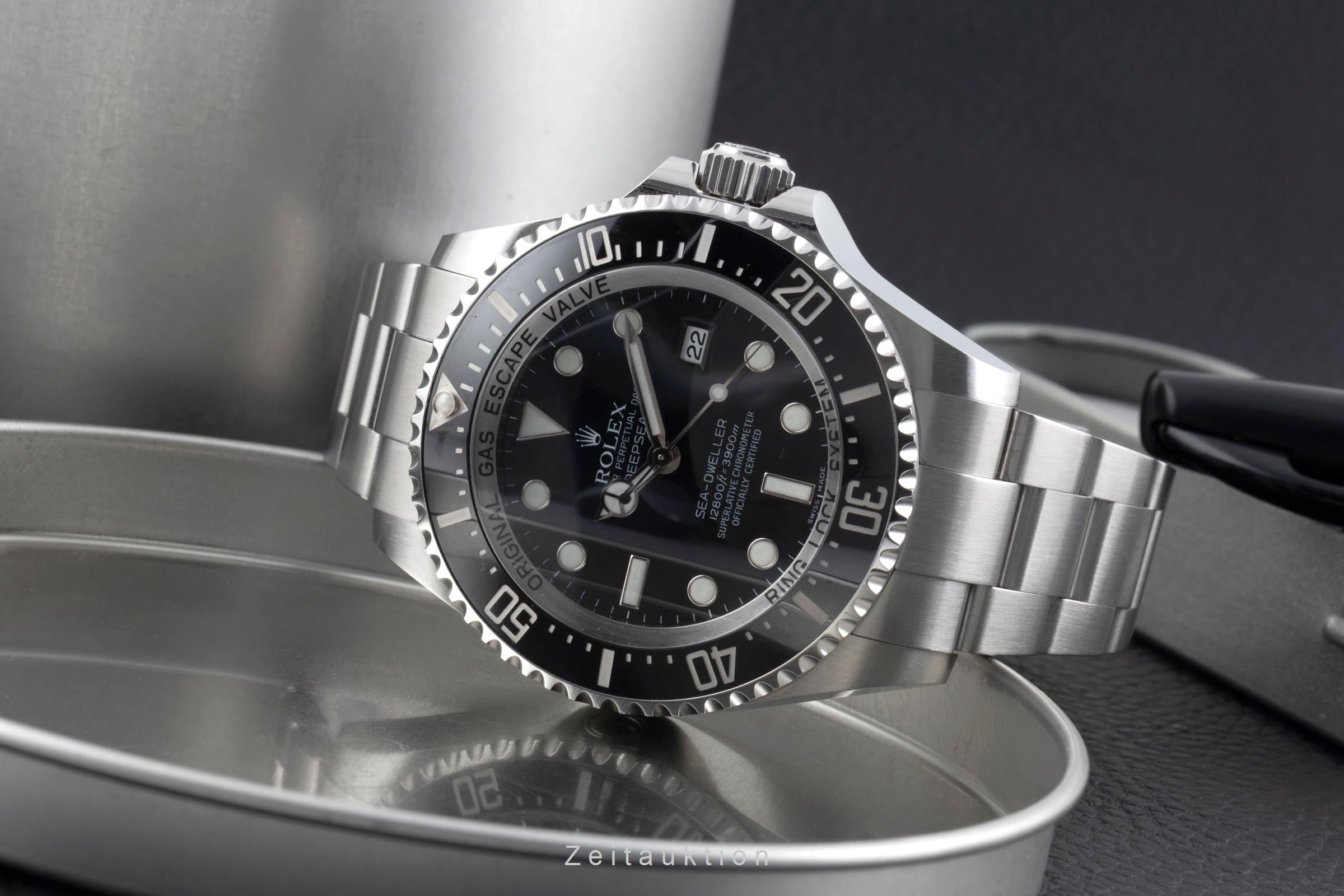 Rolex Sea-Dweller steel automatic men's watch 116660  [2600522]