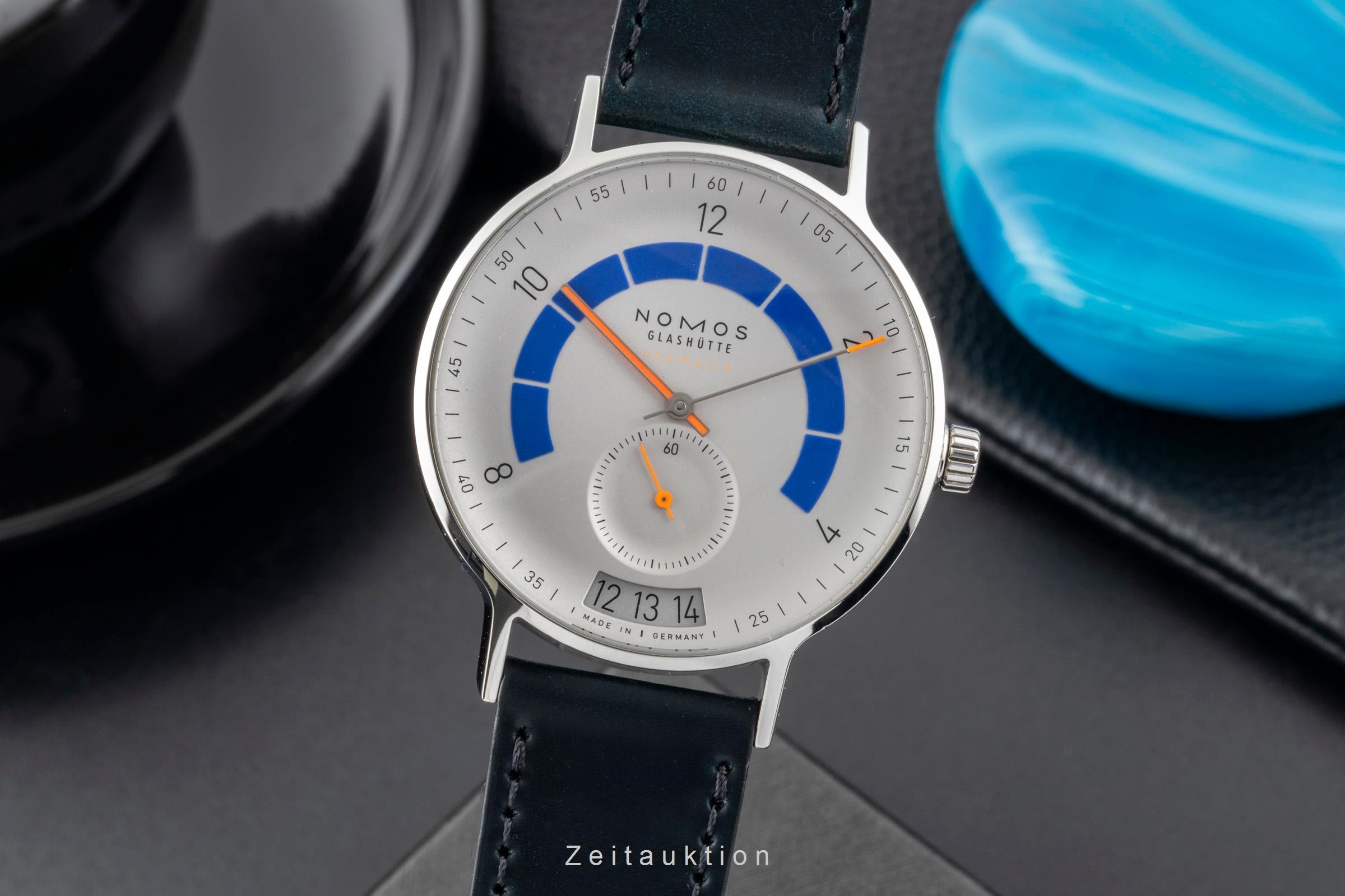 Nomos Autobahn Neomatik 41 Datum Sportgrau Stahl Ref.1303  [2600529]