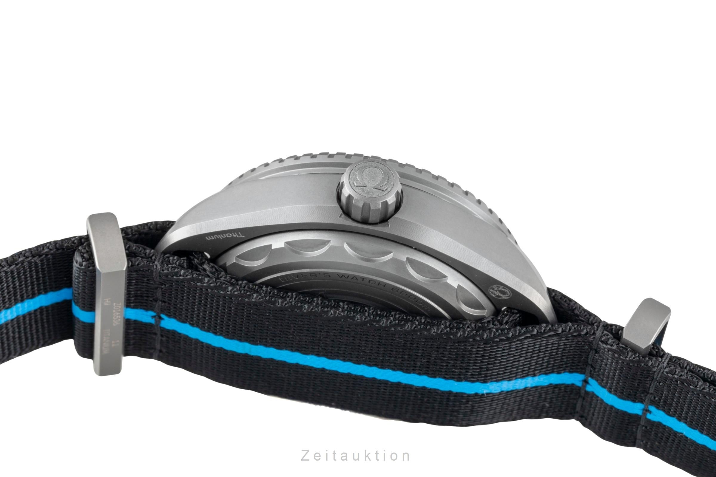 Omega Seamaster titane  automatique montre pour hommes 215.92.46.21.01.001 LP: 14800EUR  [2600535]