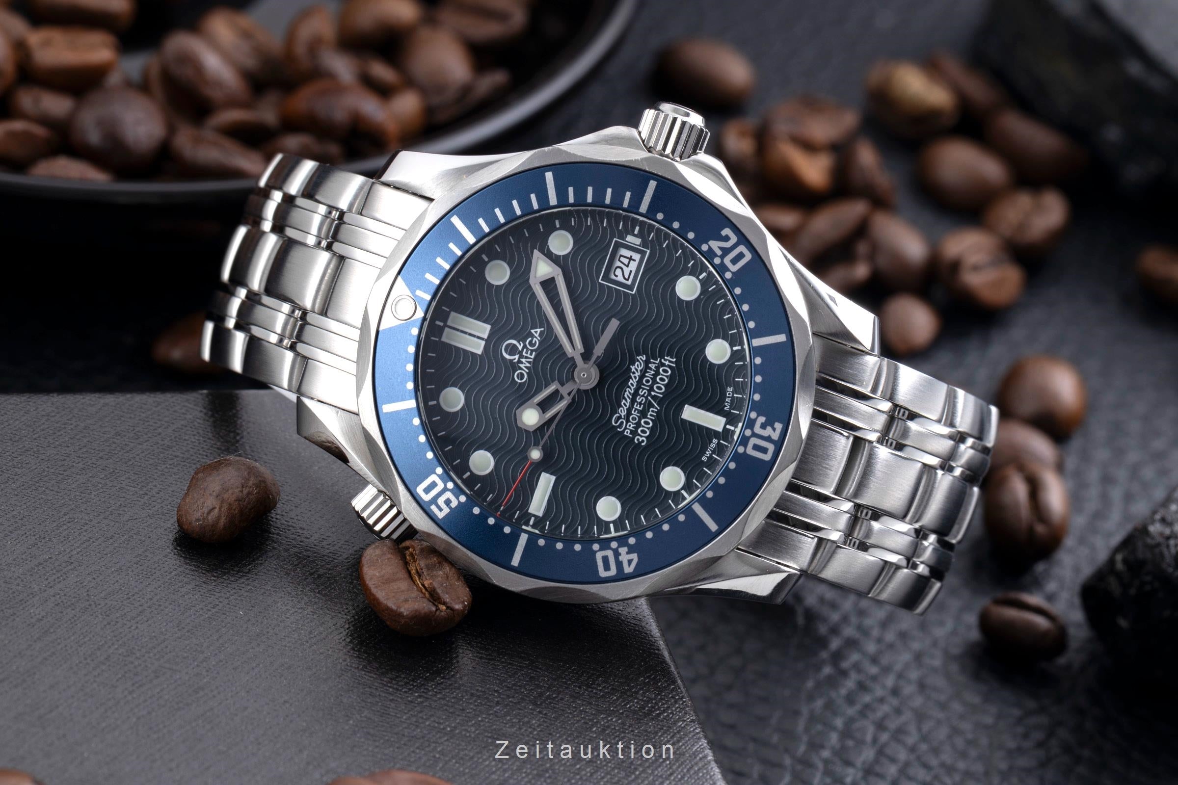 Omega Seamaster steel quartz men's watch 2561.80.00  [2600571]