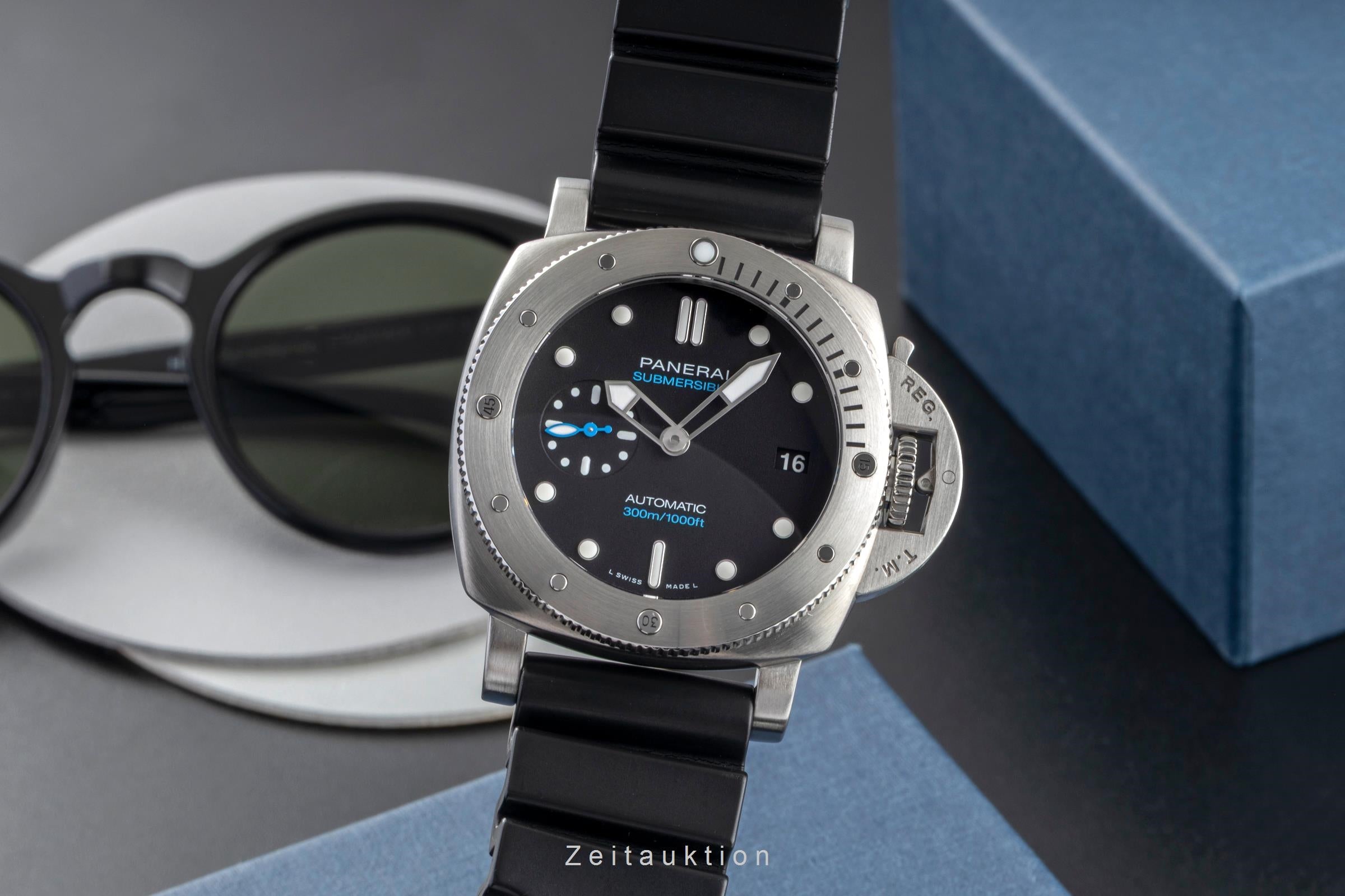 Panerai Submersible steel automatic men's watch PAM00973 LP: 9700EUR  [2600617]