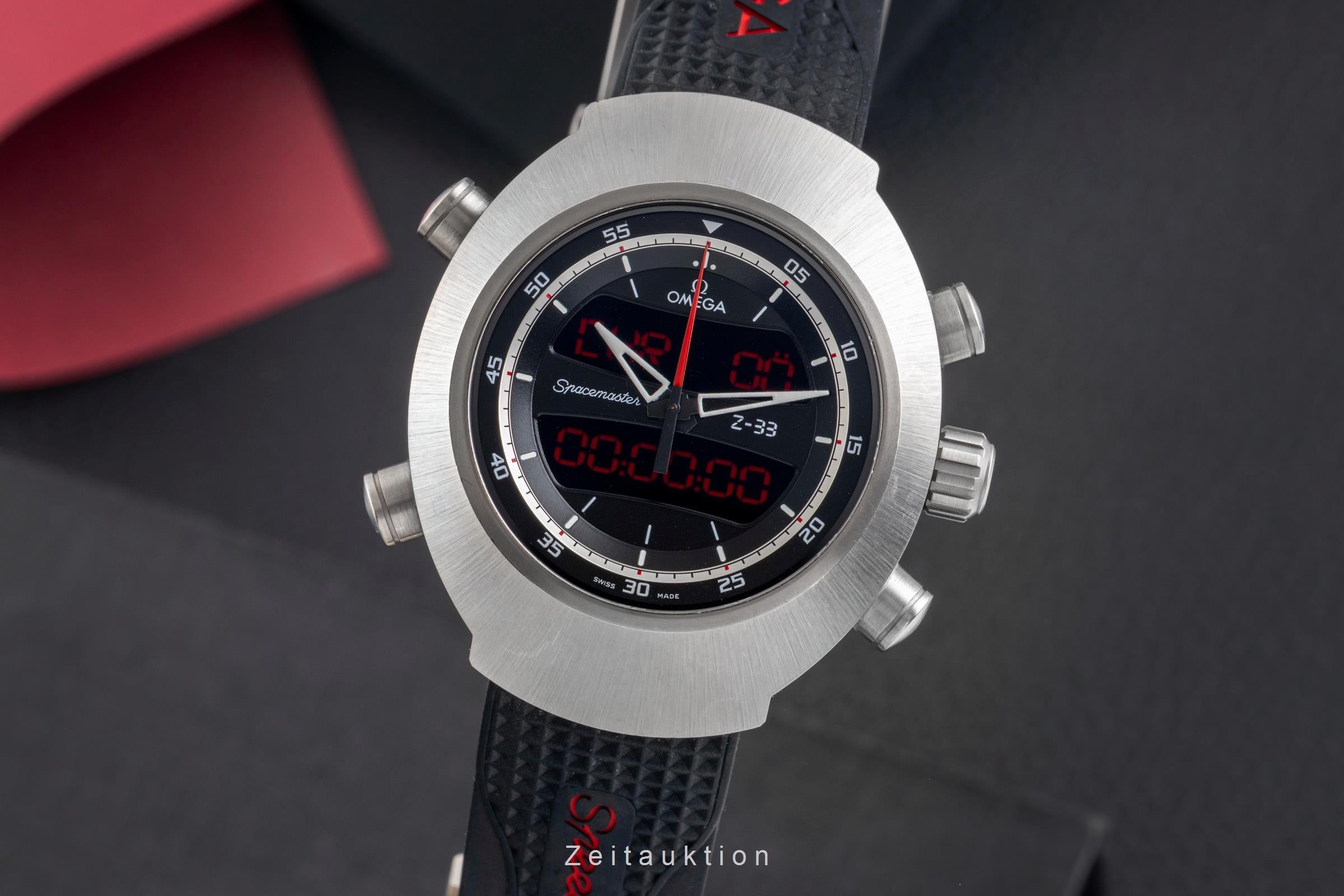 Omega Speedmaster chronograph titanium quartz men's watch 325.92.43.79.01.001  [2600623]