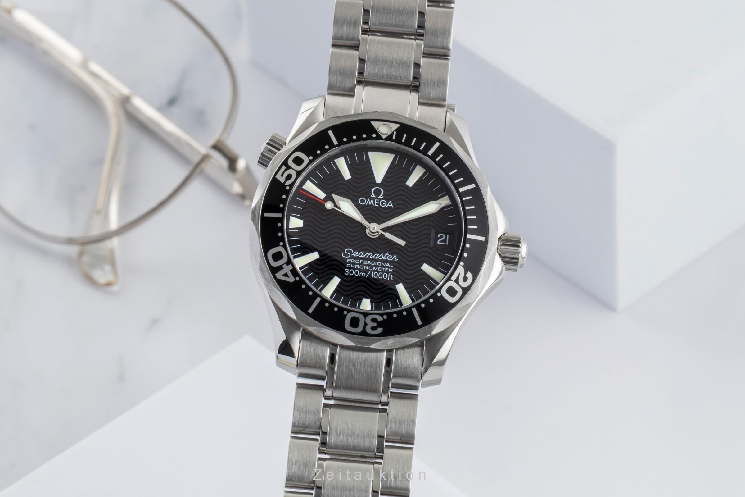 Omega Seamaster steel automatic men's watch 2252.50.00  [2600638]