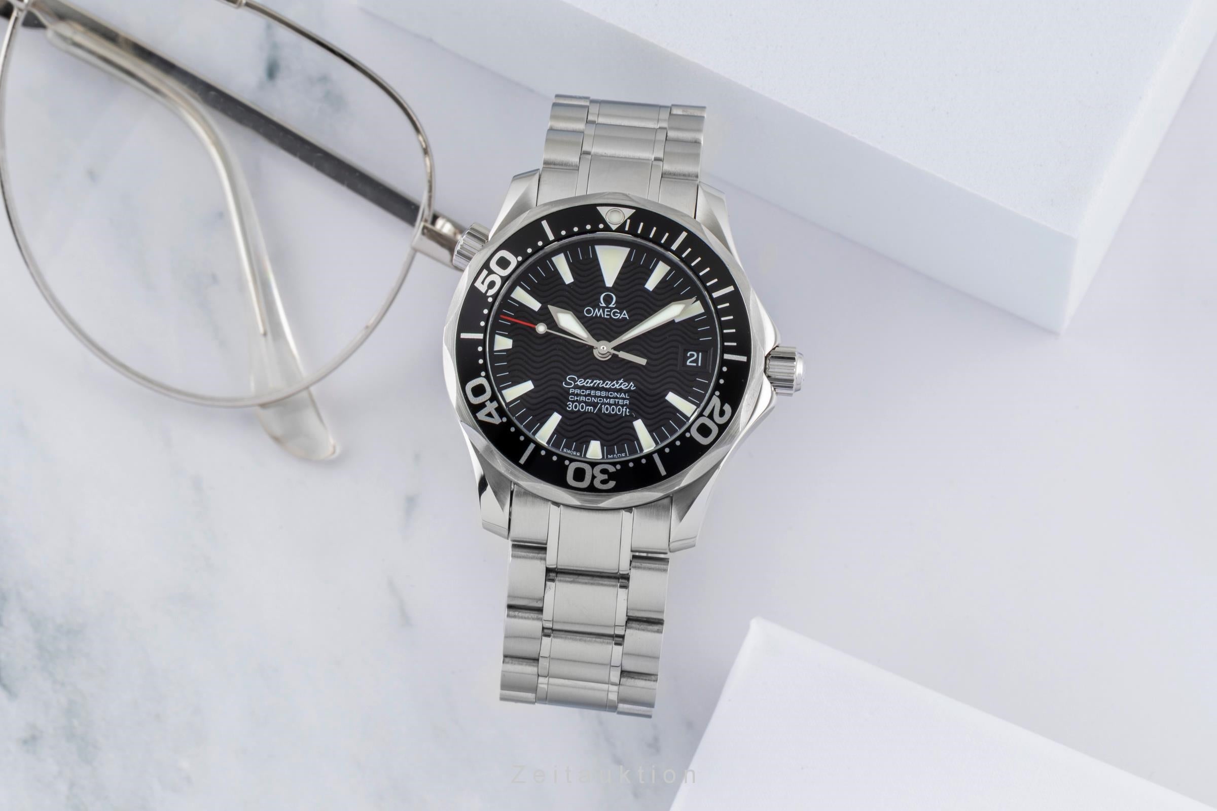 Omega Seamaster steel automatic men's watch 2252.50.00  [2600638]