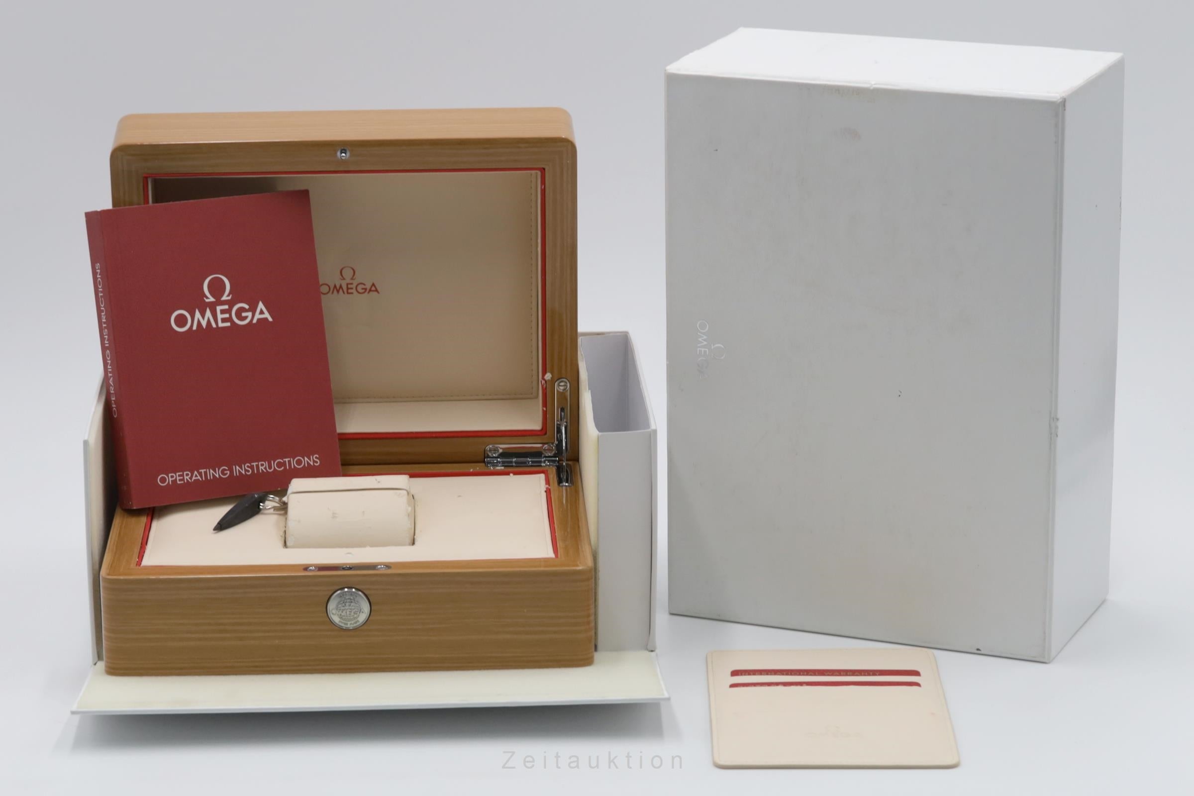 Omega Seamaster Diver 300M Chronograph 44MM Ref. 212.30.44.50.03.001 B&P 2017 [2600665]