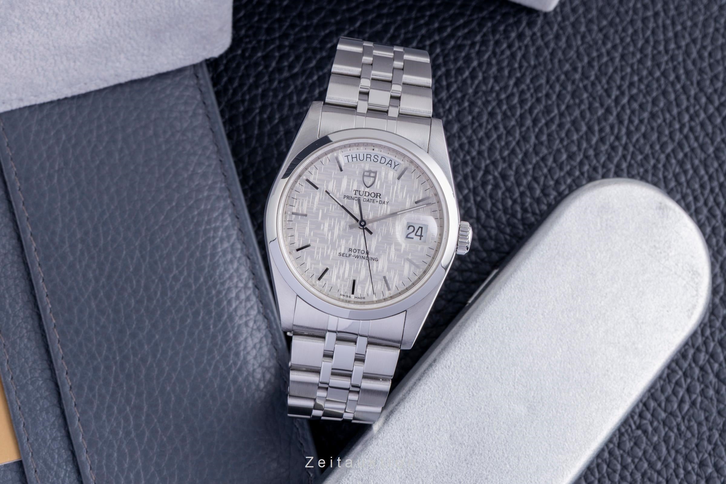 Tudor Date-Day steel automatic men's watch 76200  [2600700]