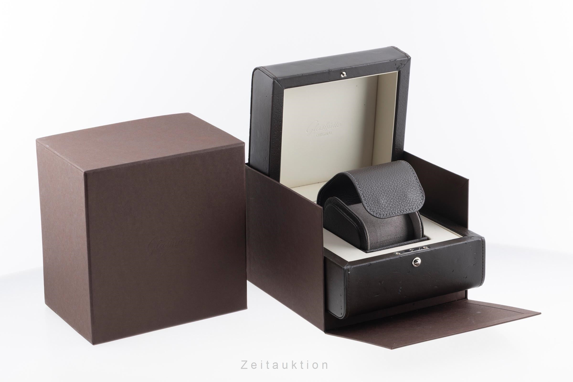 Glashütte Sixties chronographe acier automatique montre pour hommes 1-39-34-03-32-04 LP: 8800EUR  [2600713]