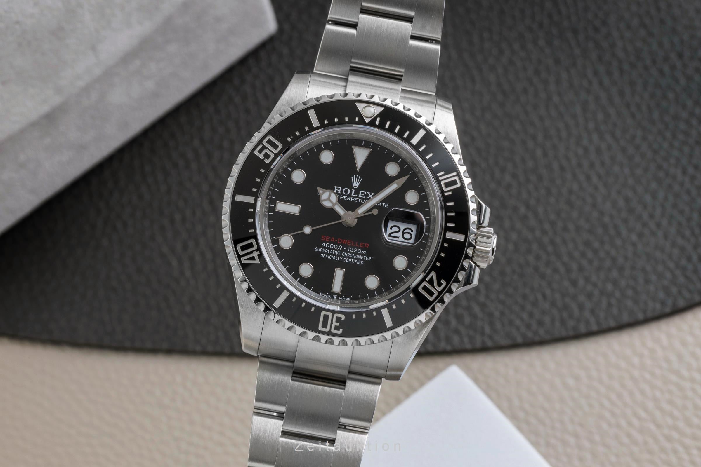 Rolex Sea-Dweller steel automatic men's watch 126600  [2600740]