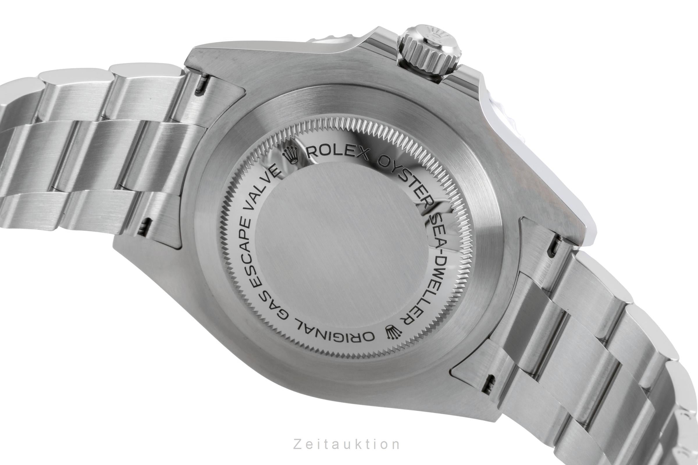 Rolex Sea-Dweller steel automatic men's watch 126600  [2600740]