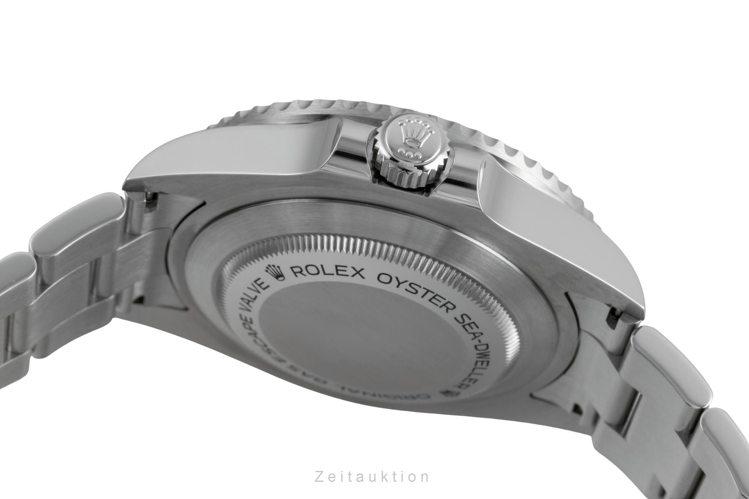 Rolex Sea-Dweller steel automatic men's watch 126600  [2600740]