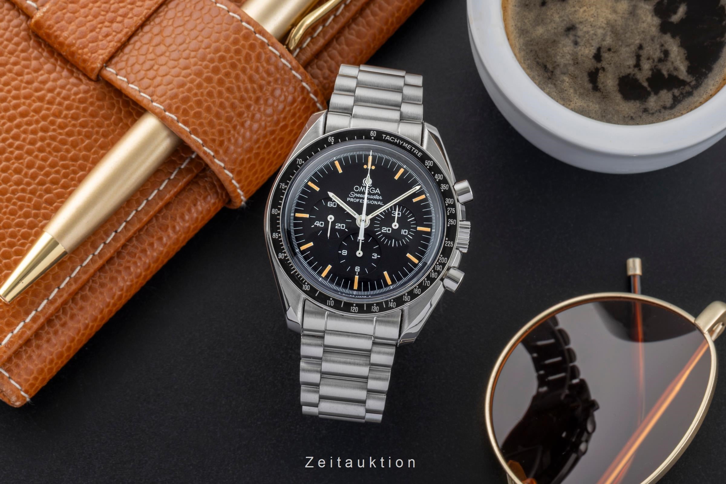 Omega Speedmaster Moonwatch chronograph steel manual winding men's watch 3590.50.00  [2600795]